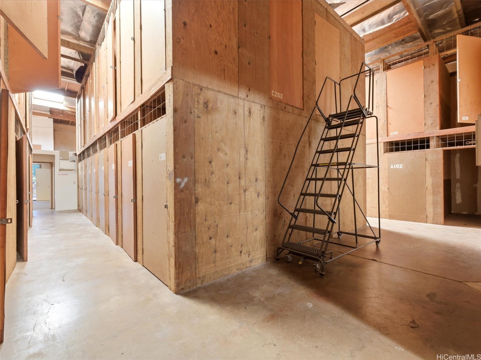 94-515 Ukee Street Property Photo 4