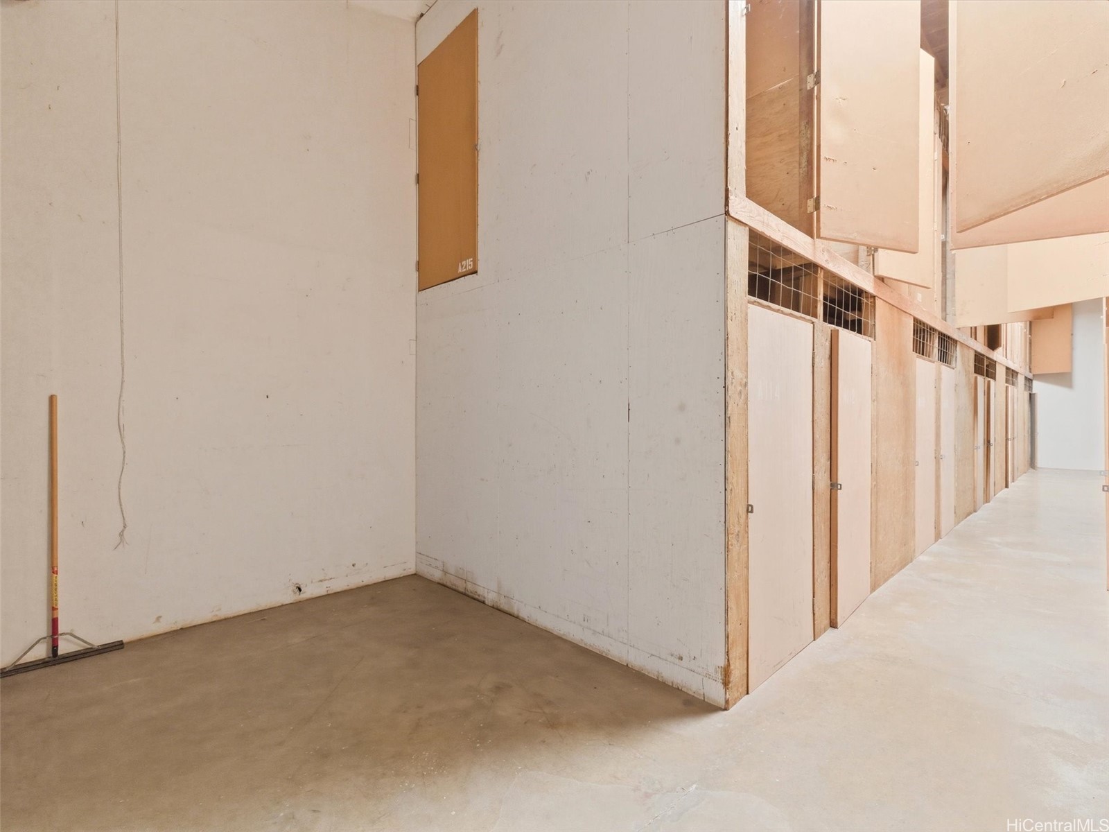 94-515 Ukee Street Property Photo 5