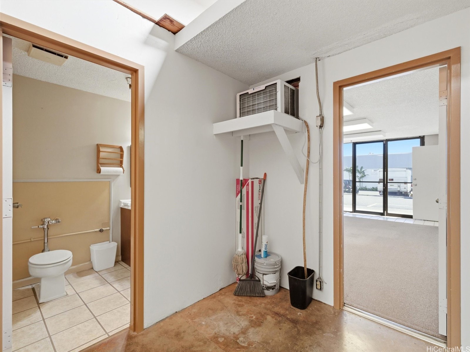 94-515 Ukee Street Property Photo 10