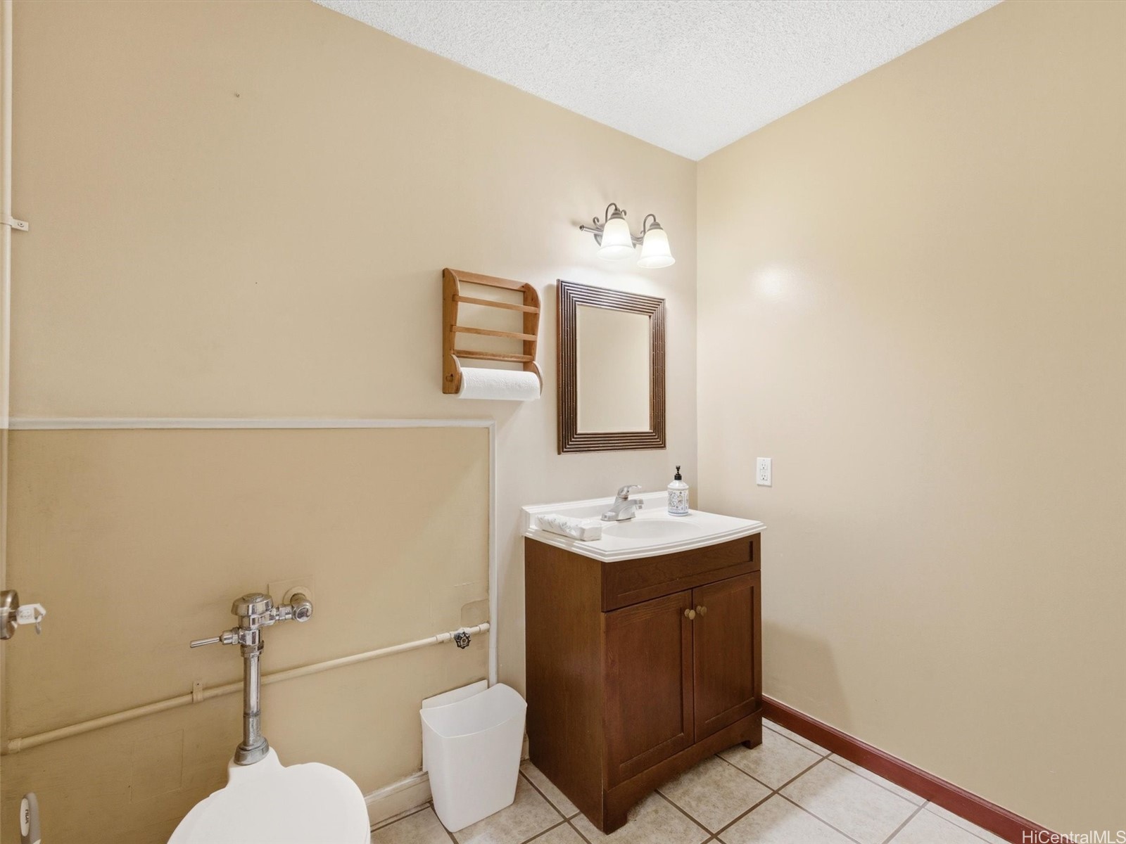 94-515 Ukee Street Property Photo 11