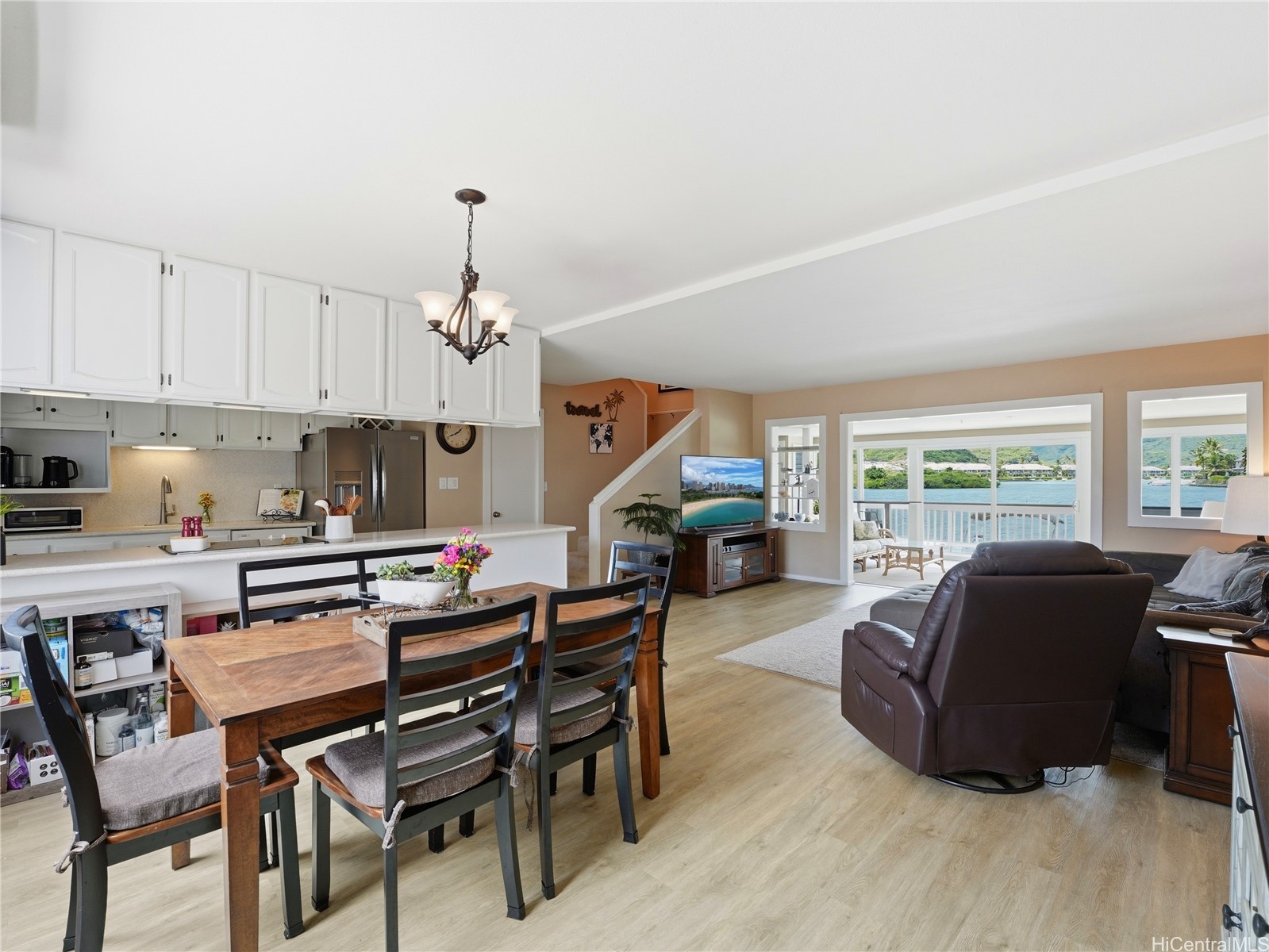 715 Koko Isle Circle 13/1307 Property Photo 4