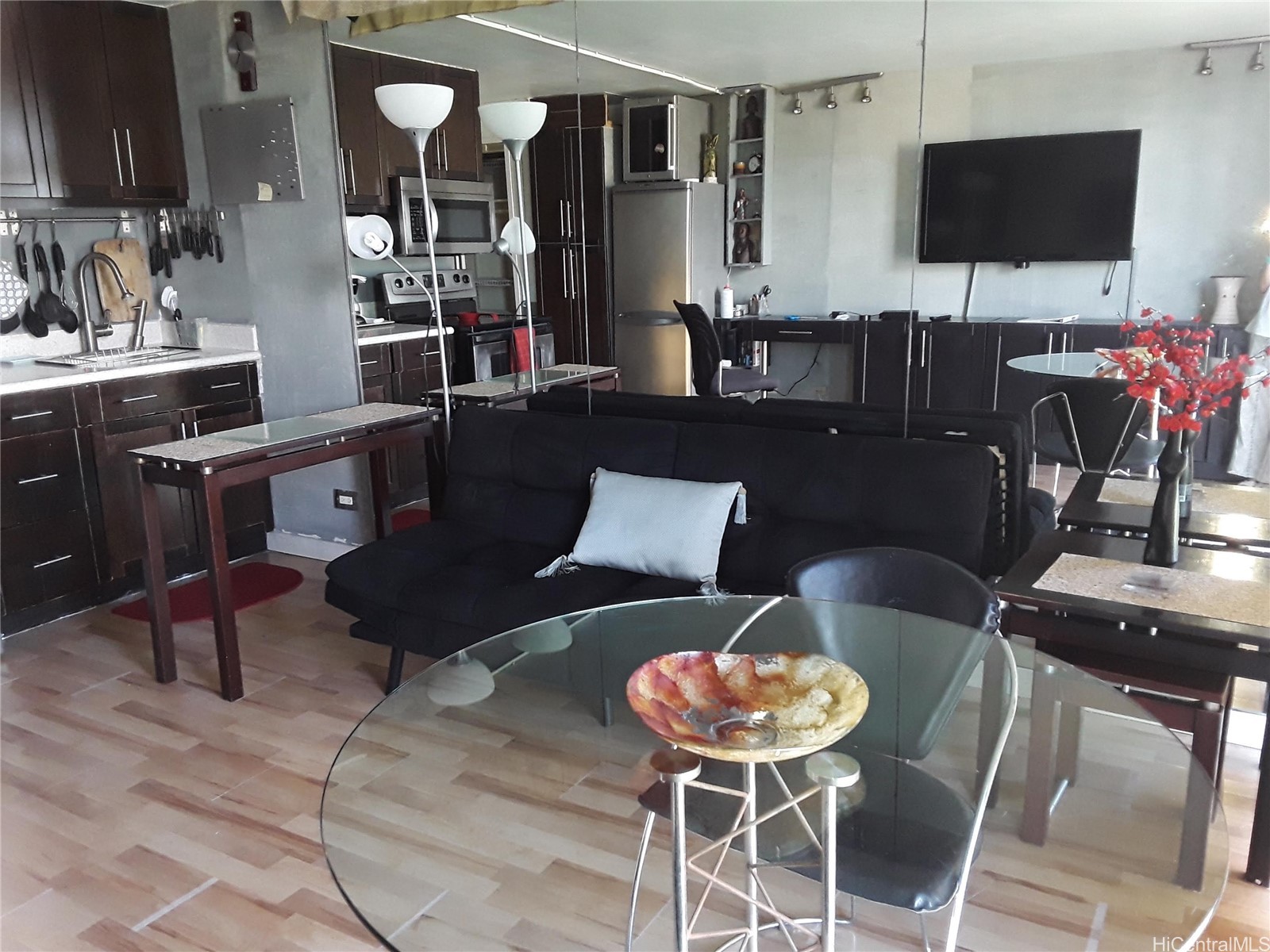 2211 Ala Wai Boulevard 2504 Property Photo 2