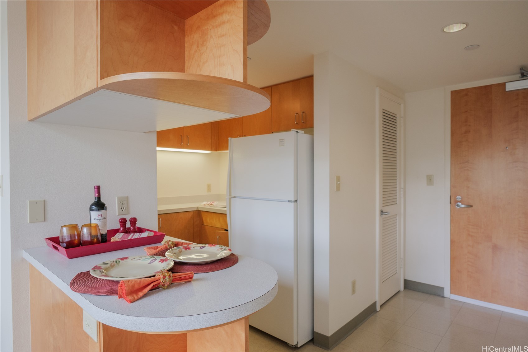 545 Queen Street 633 Property Photo 1