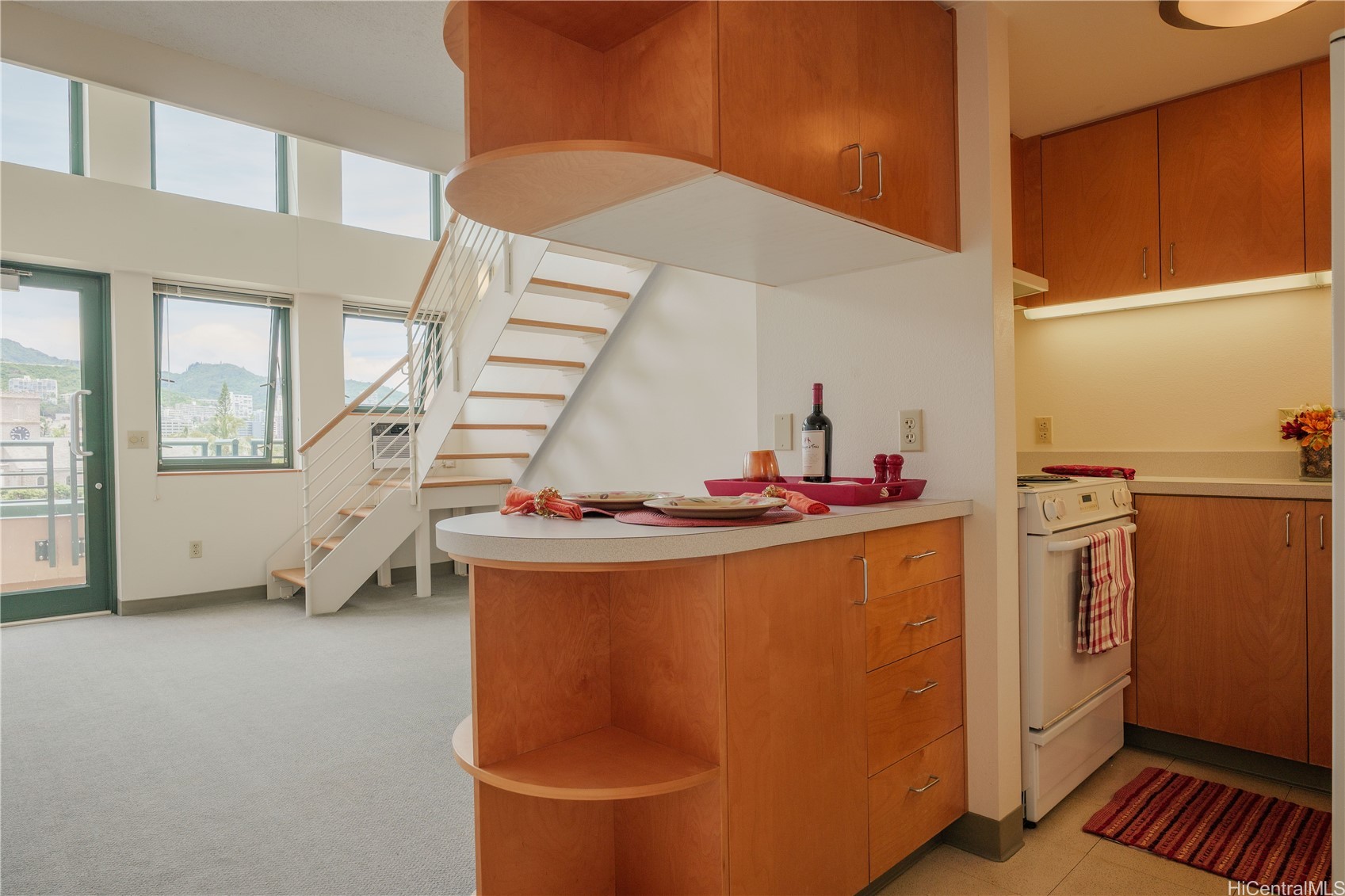 545 Queen Street 633 Property Photo 2