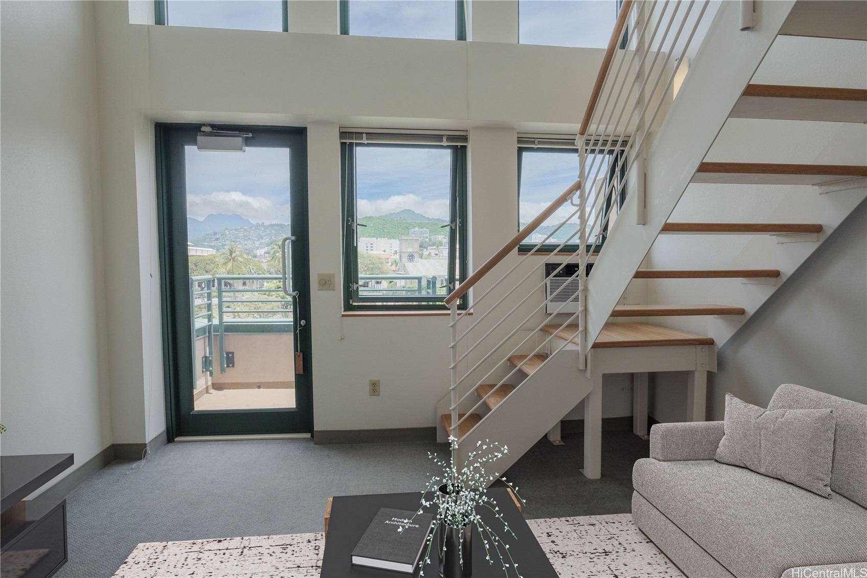 545 Queen Street 633 Property Photo 5