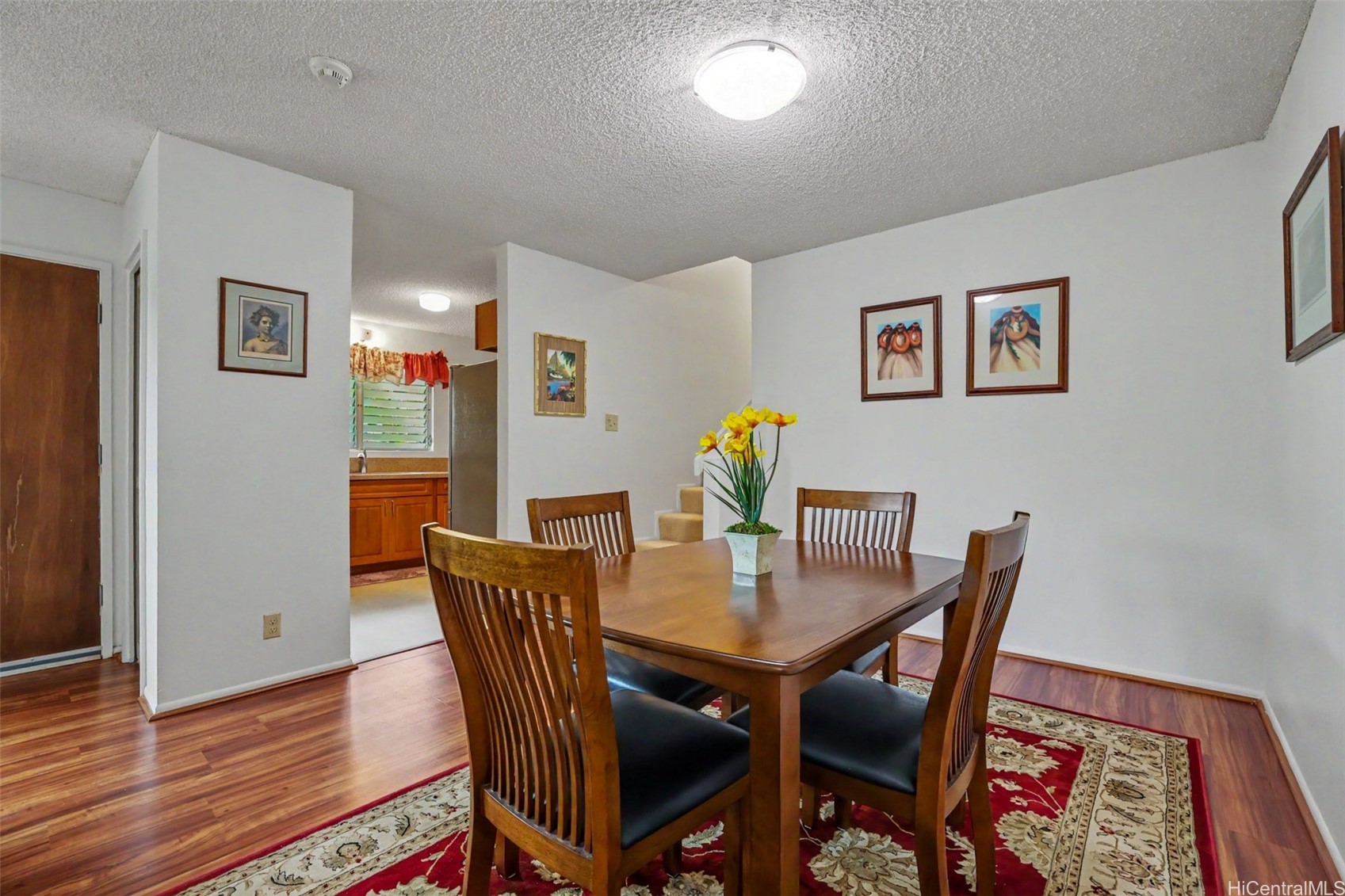 1402 Ohina Place Property Photo 2