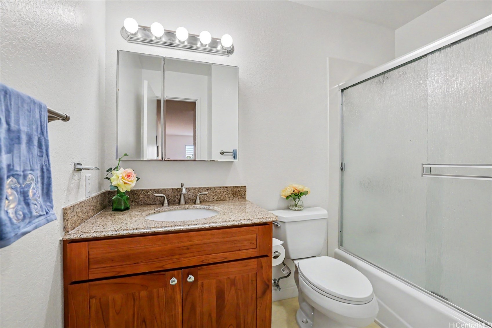 1402 Ohina Place Property Photo 5