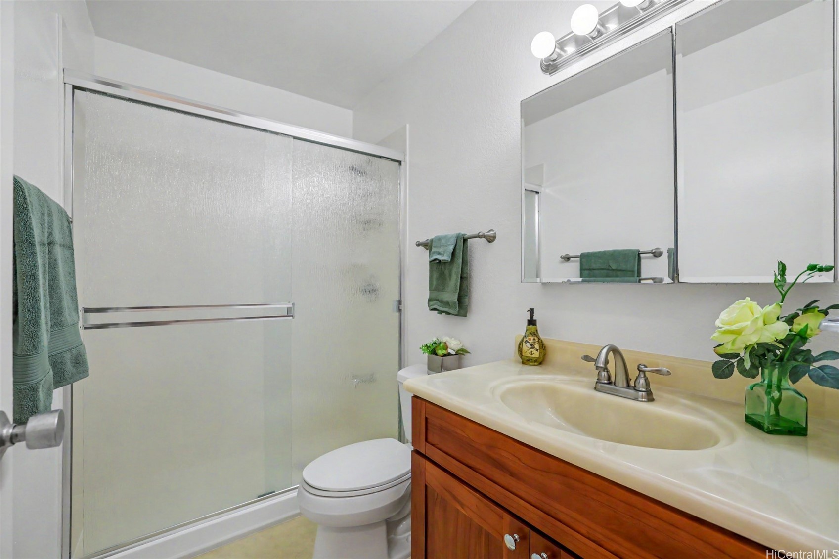1402 Ohina Place Property Photo 7