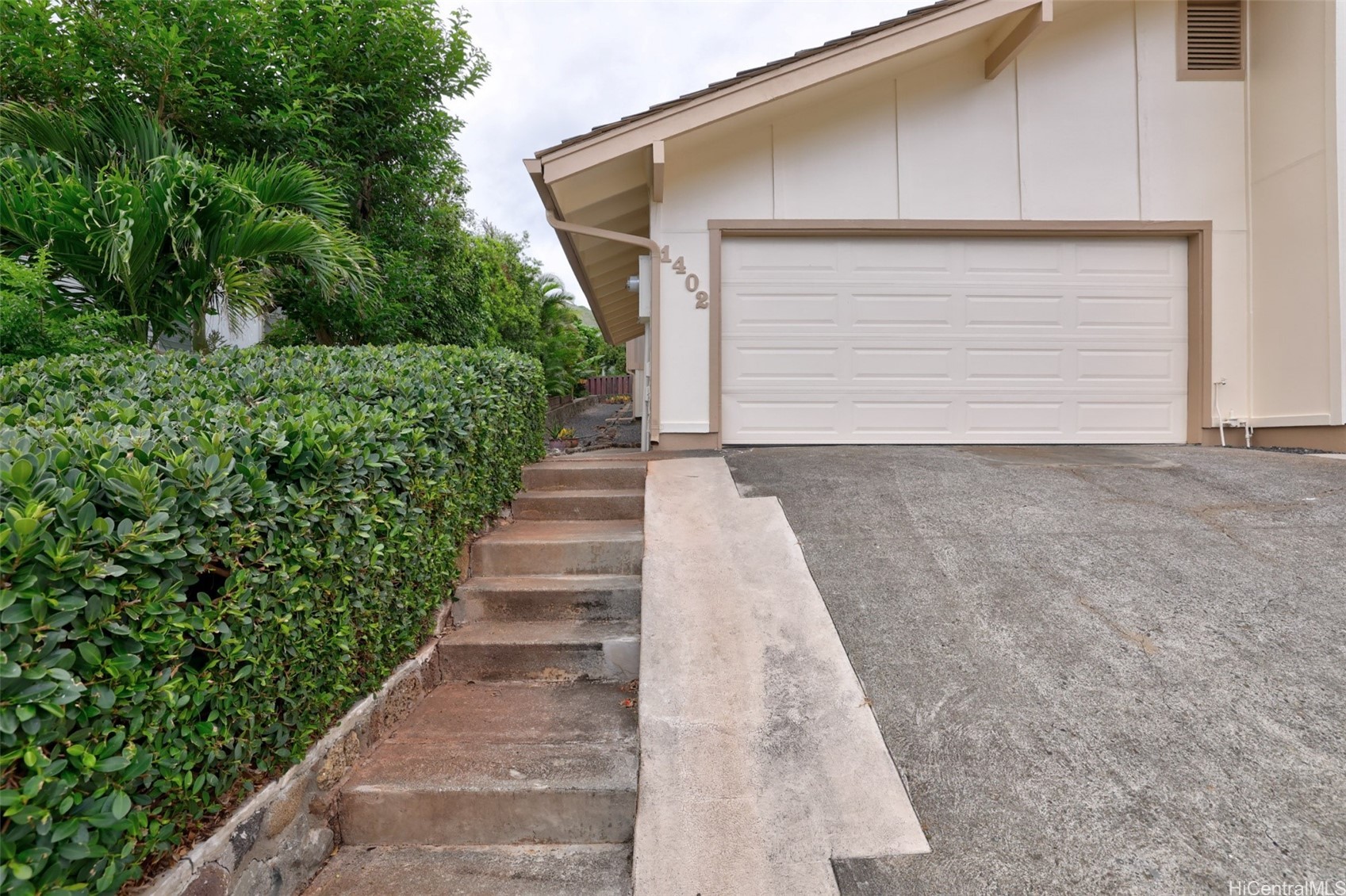 1402 Ohina Place Property Photo 14