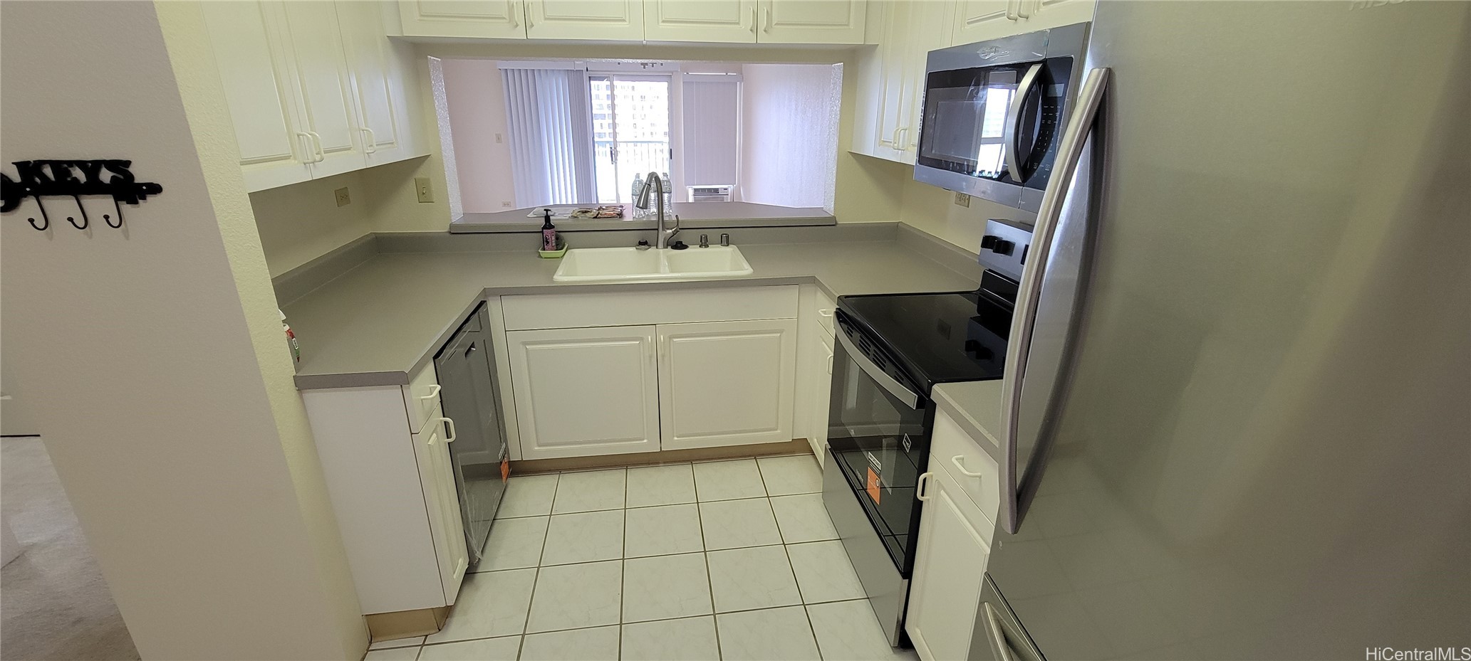 3075 Ala Poha Place 1011 Property Photo 1