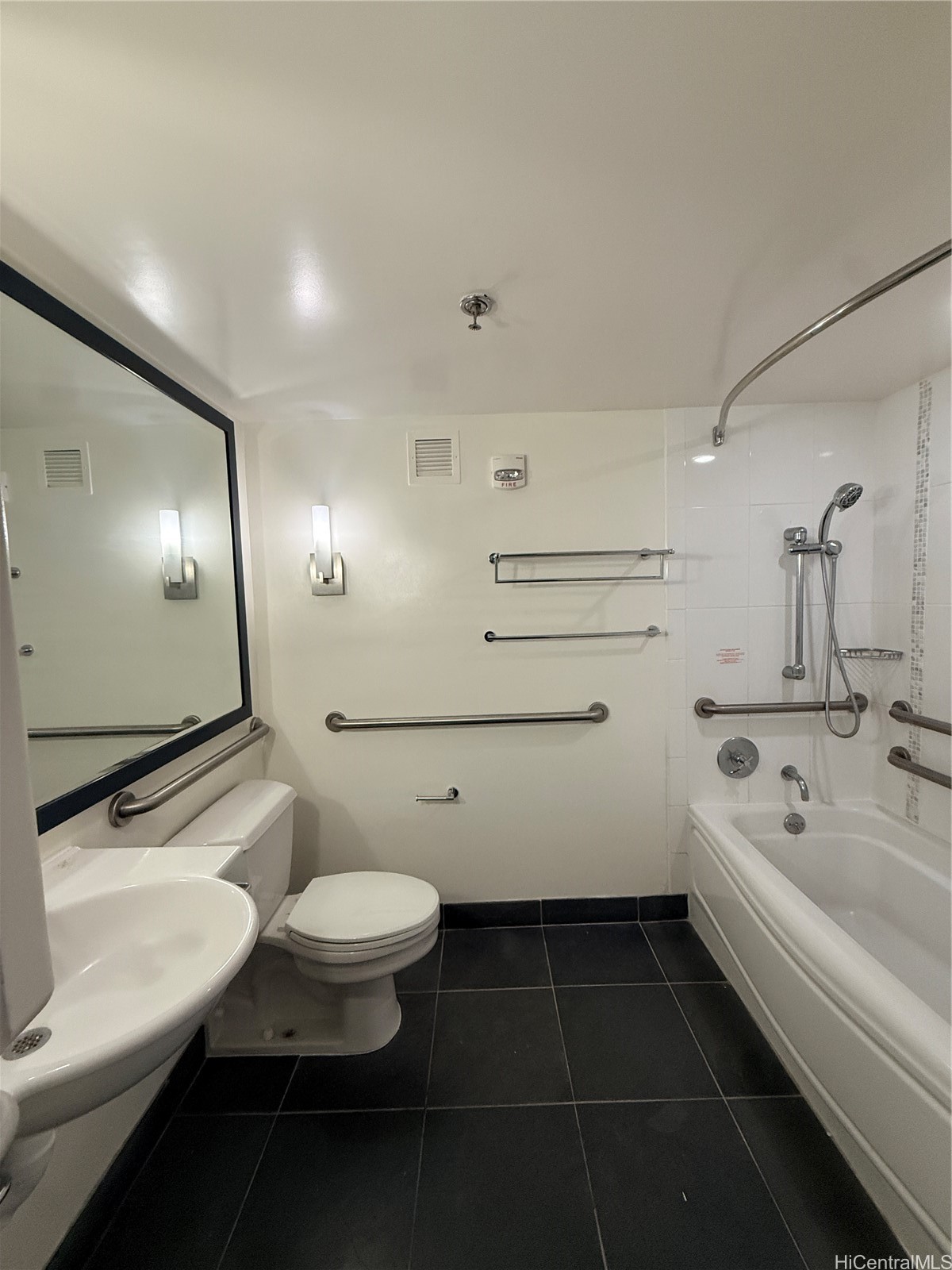 410 Atkinson Drive 1232 Property Photo 8