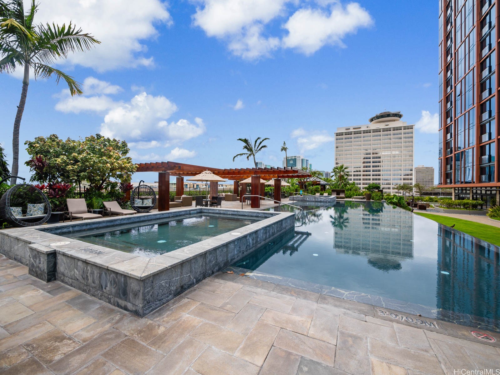 1555 Kapiolani Boulevard 914 Property Photo 21