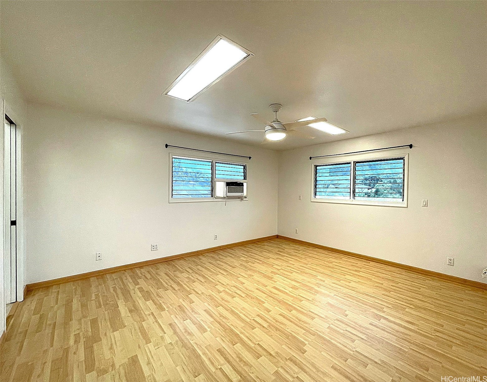 3117 Catherine Street Property Photo 5