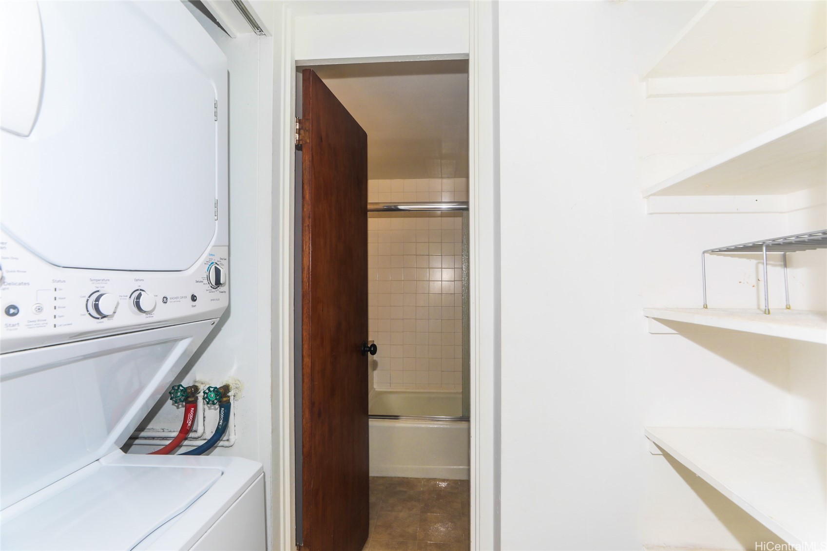 500 University Avenue 311 Property Photo 8