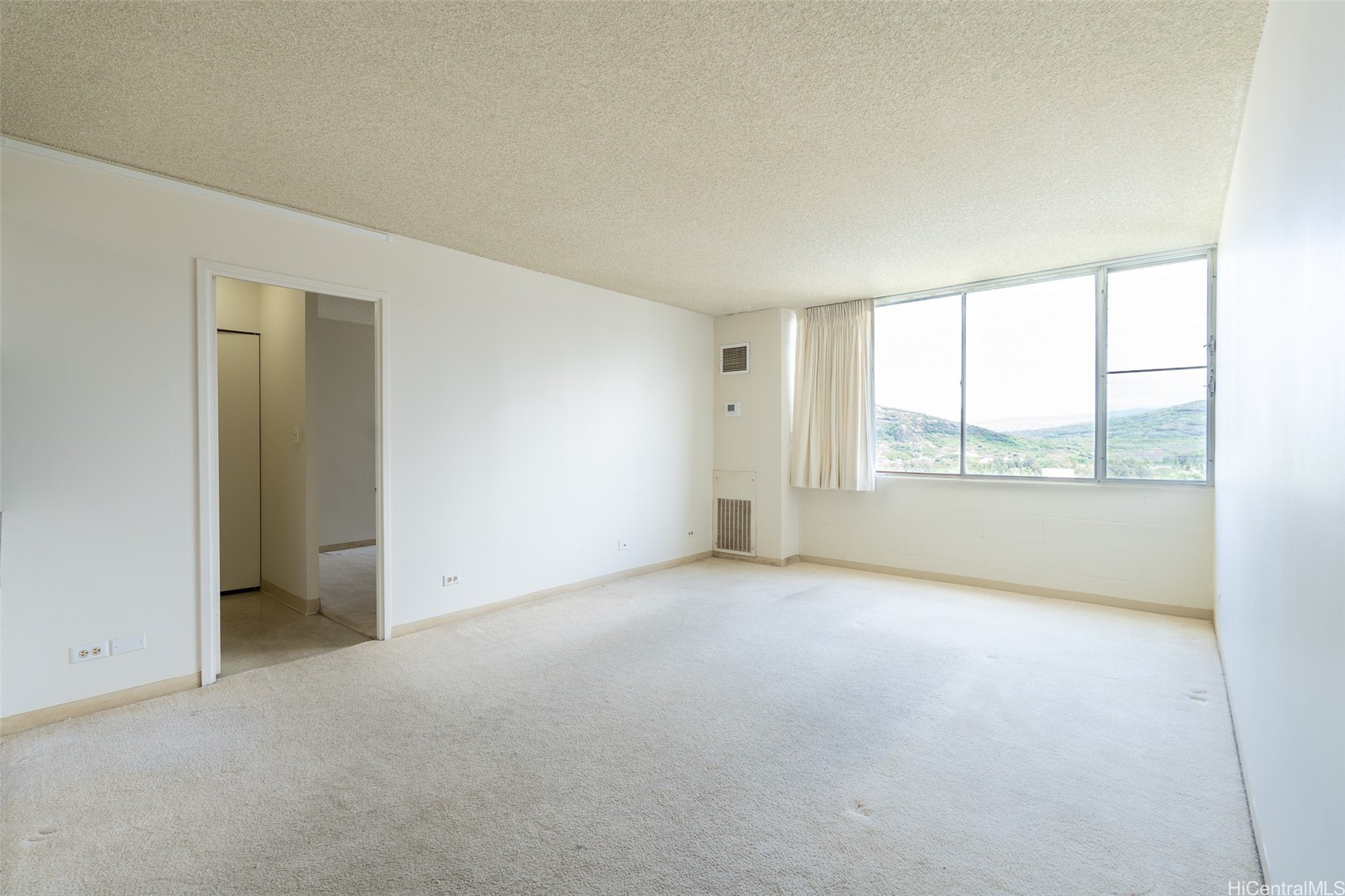 3045 Ala Napuaa Place 709 Property Photo 2