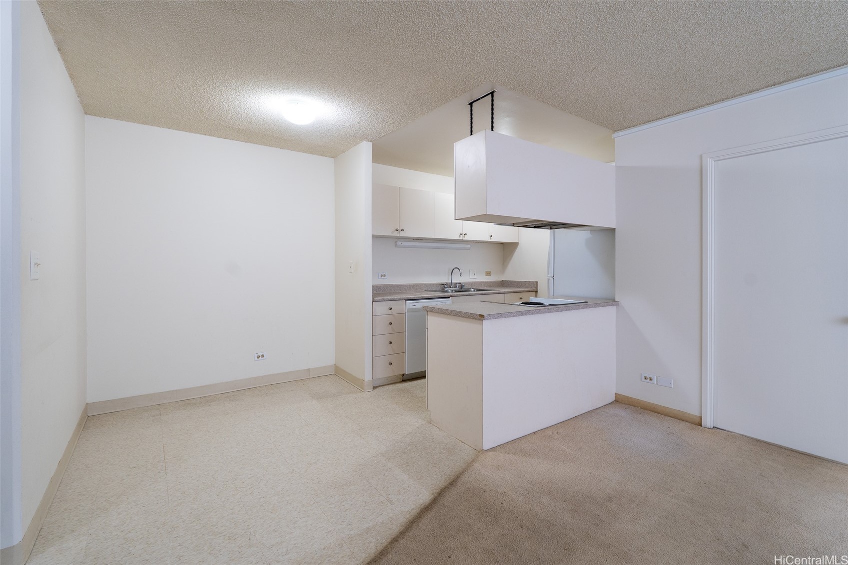 3045 Ala Napuaa Place 709 Property Photo 5