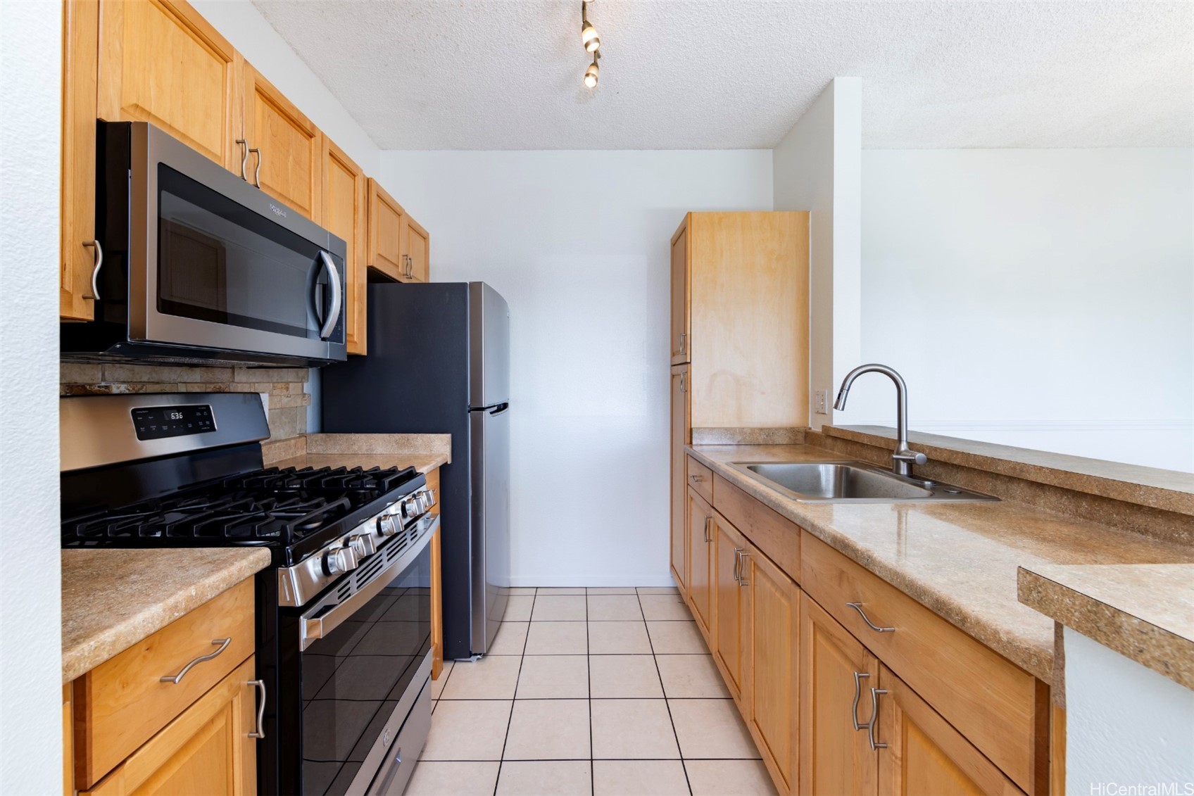 91-291 Hanapouli Circle 4d Property Photo 8