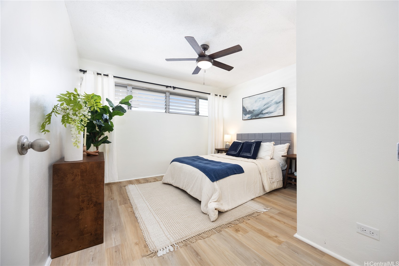 2281 Ala Wai Boulevard 803 Property Photo 3