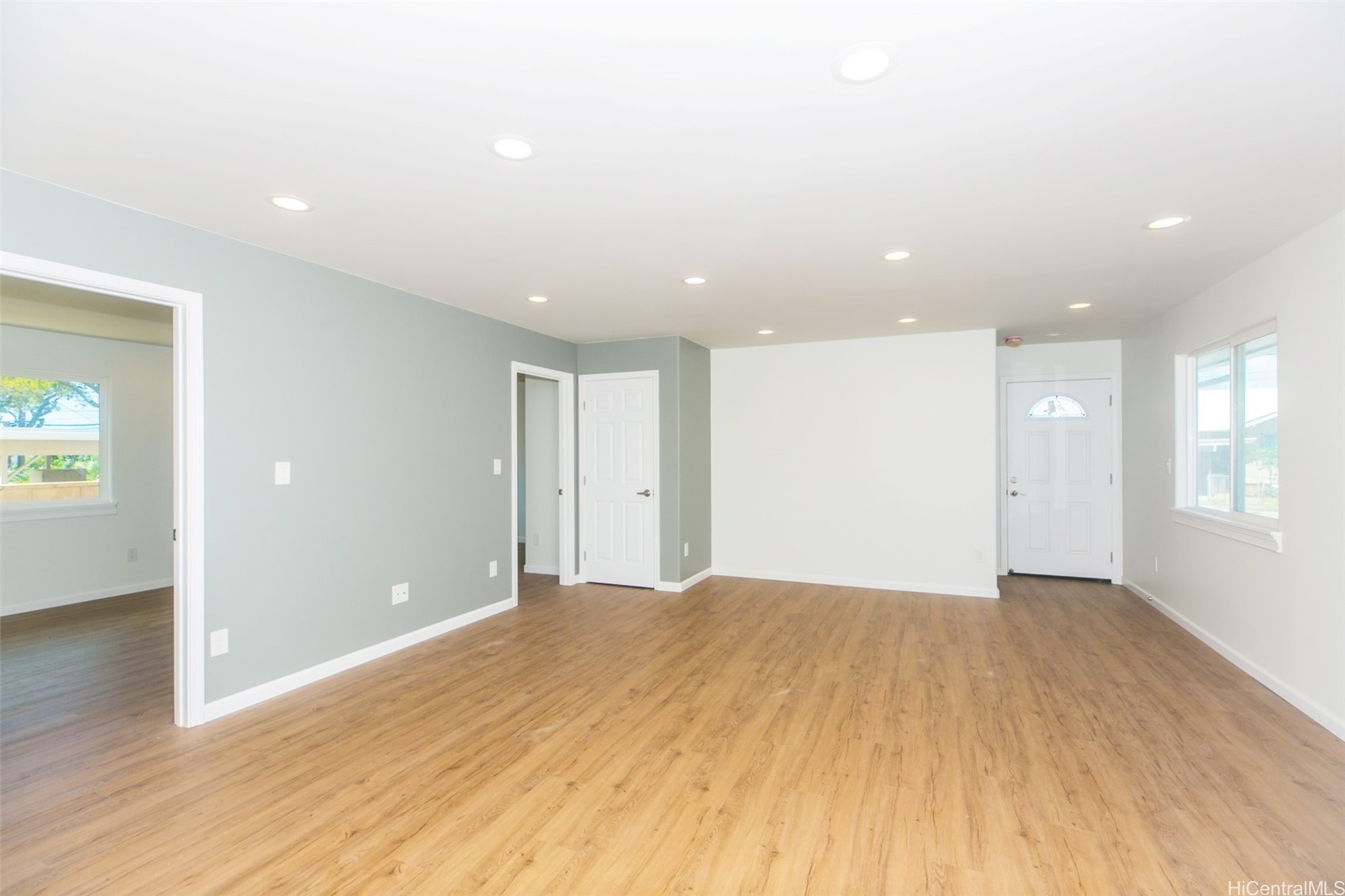833 10th Avenue Property Photo 2