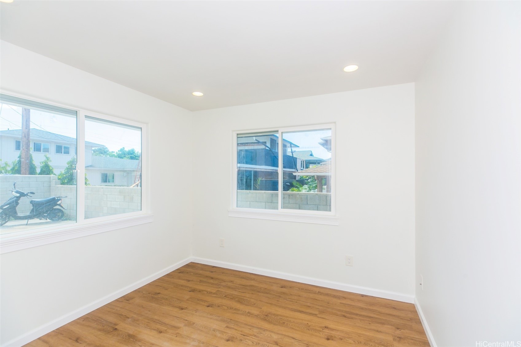 833 10th Avenue Property Photo 19