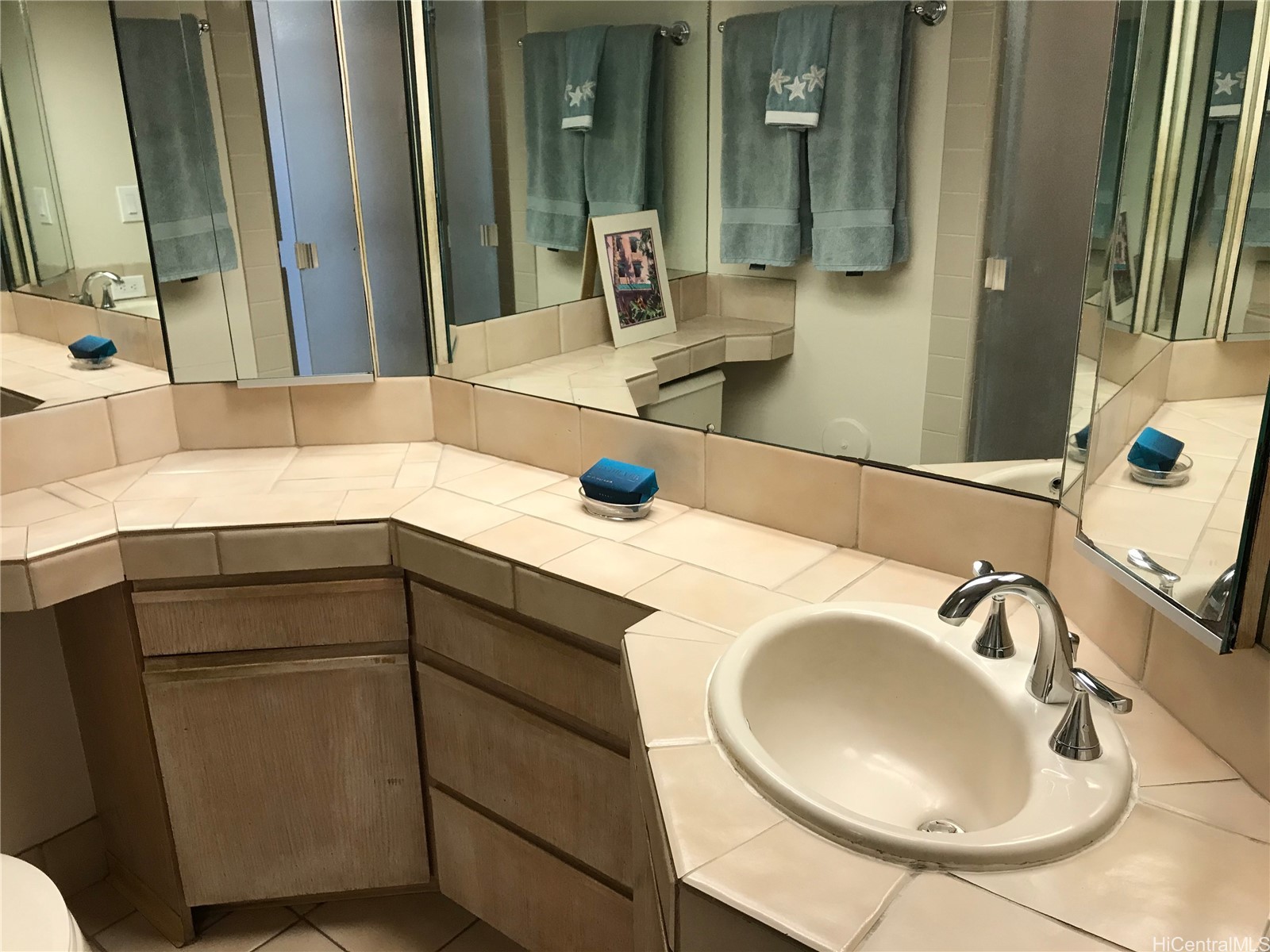 1645 Ala Wai Boulevard 903 Property Photo 2