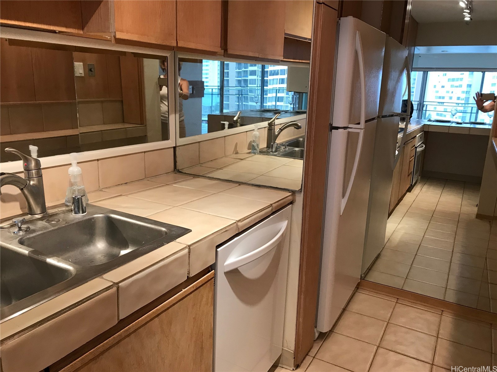 1645 Ala Wai Boulevard 903 Property Photo 8