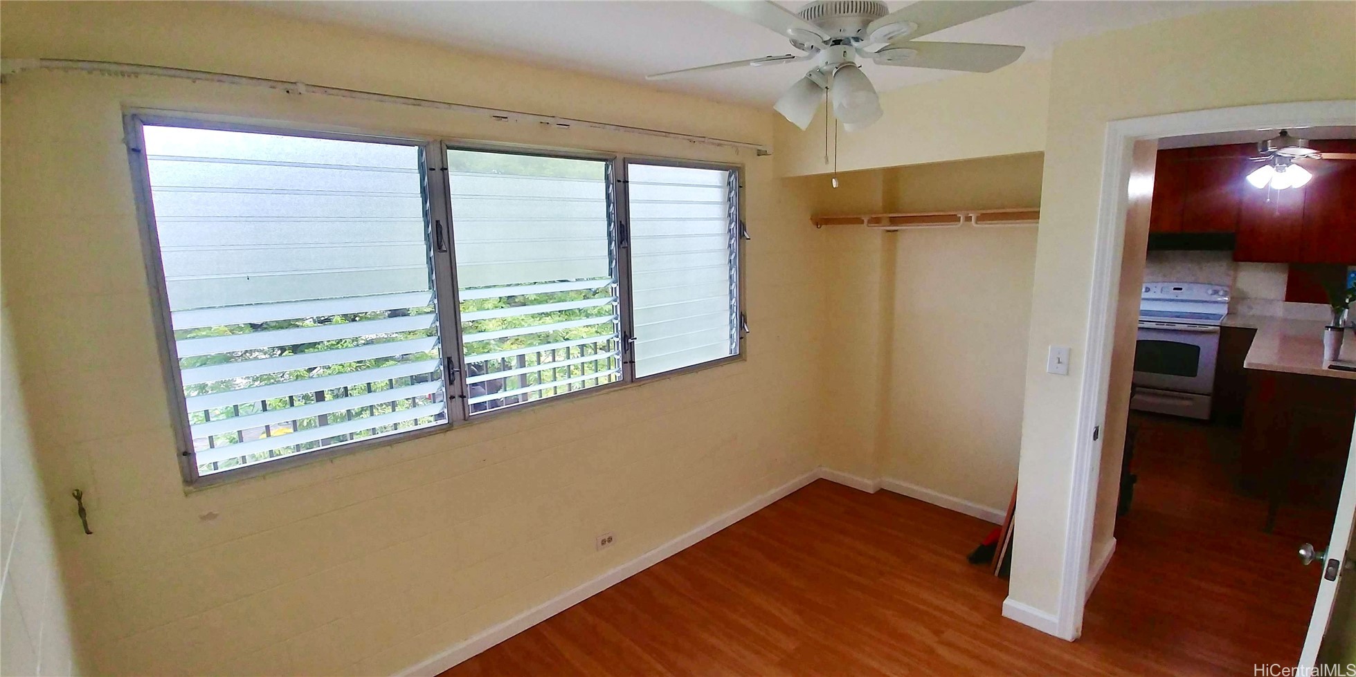 1099 Green Street B409 Property Photo 15