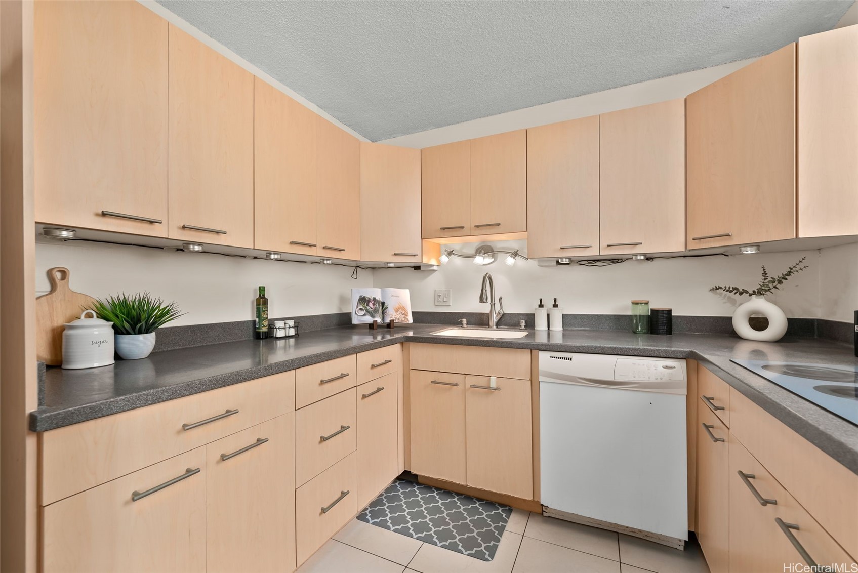 1717 Ala Wai Boulevard 2310 Property Photo 7