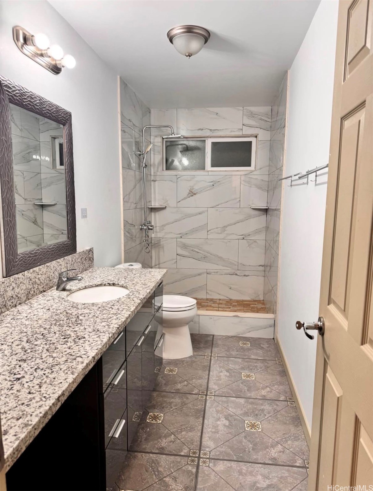 99-438 Ulune Street Property Photo 3