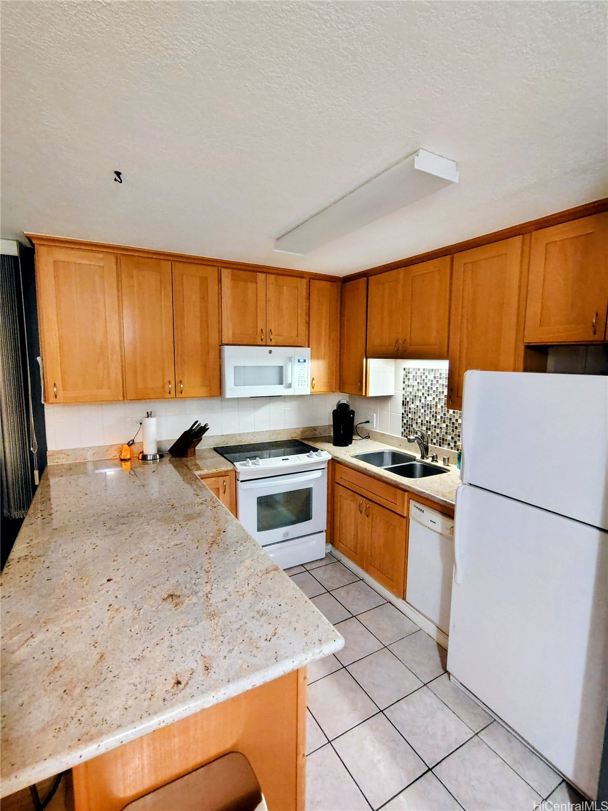 2140 Kuhio Avenue 601 Property Photo 4