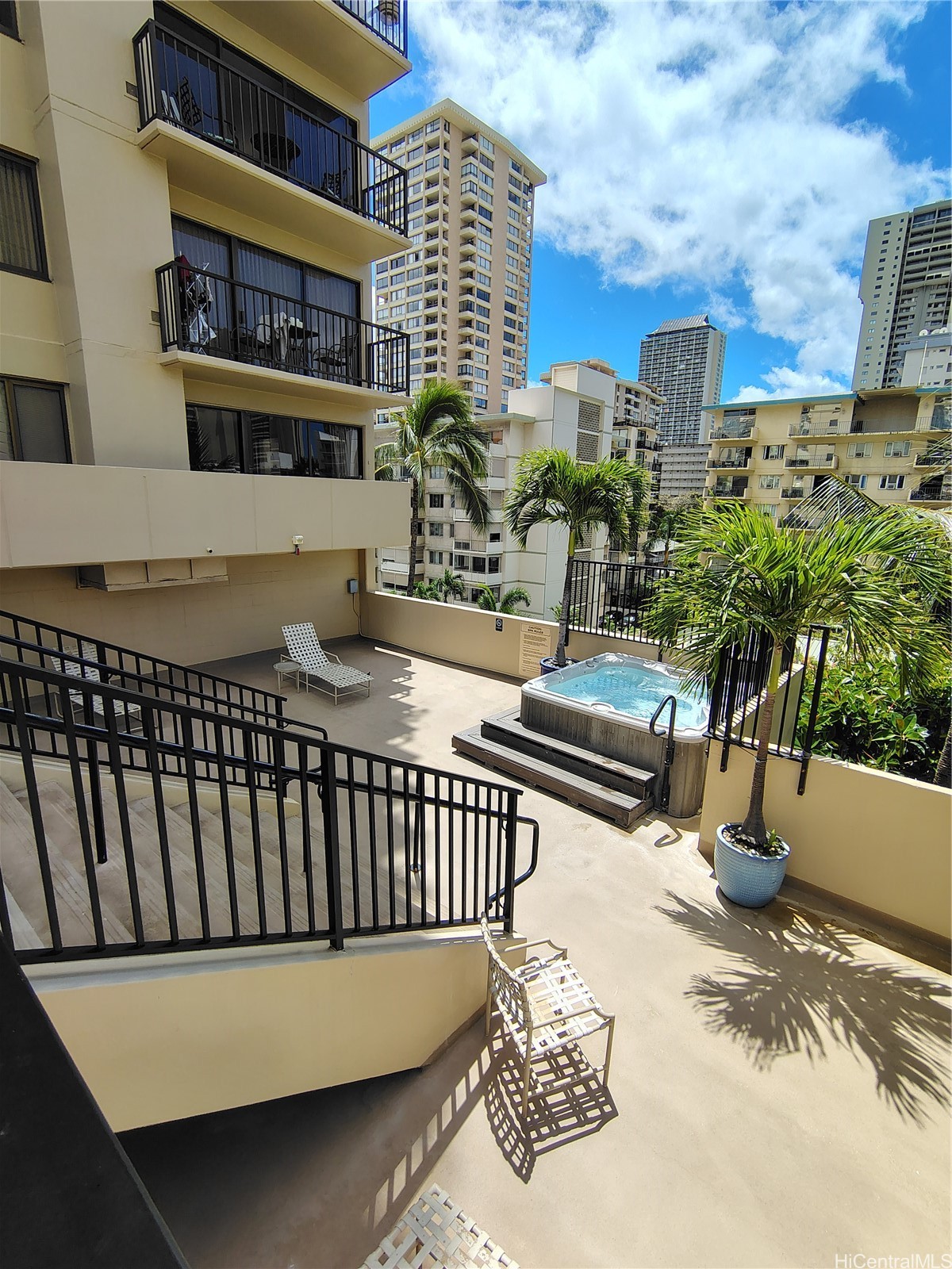 2140 Kuhio Avenue 601 Property Photo 16