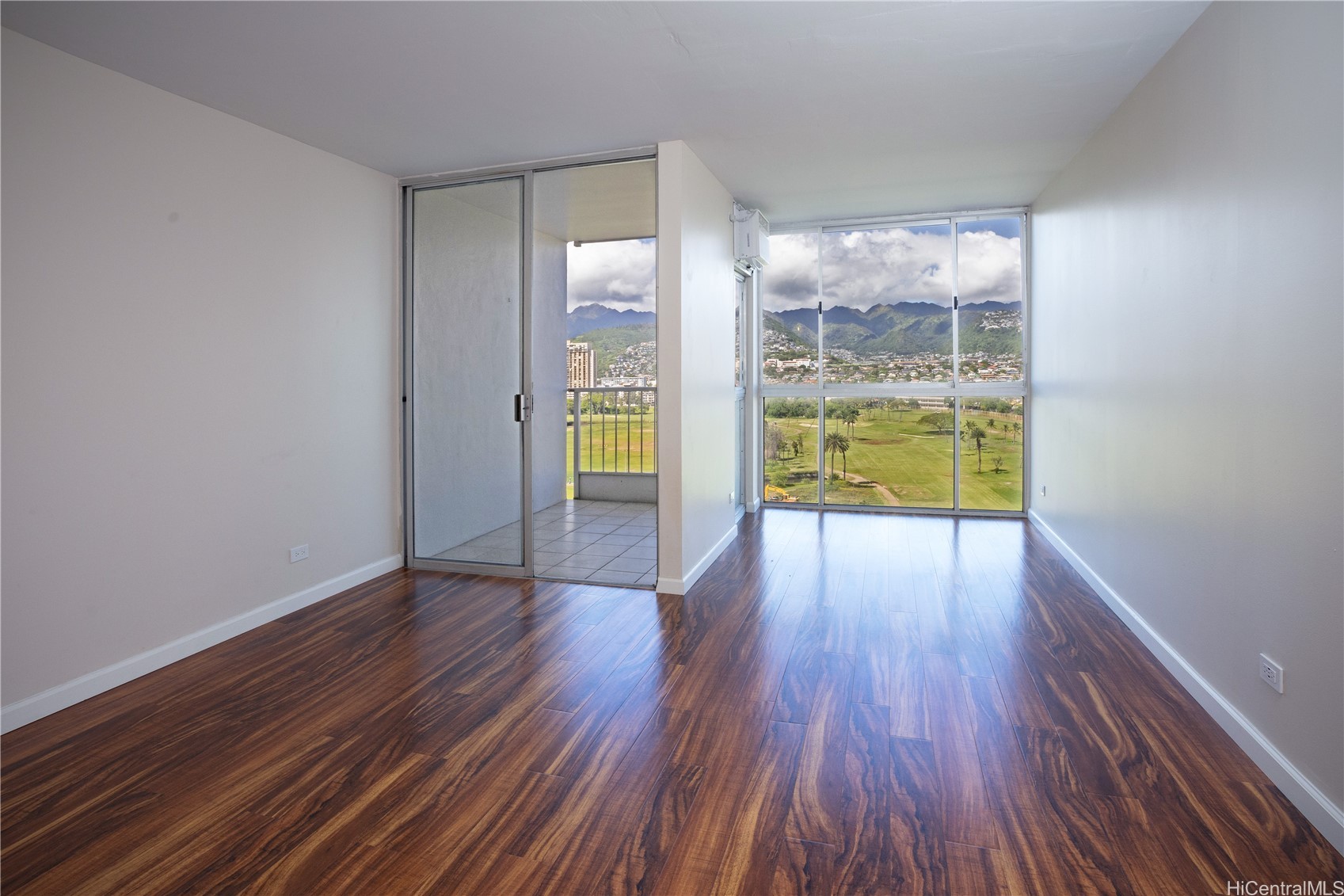 2611 Ala Wai Boulevard 1504 Property Photo 2