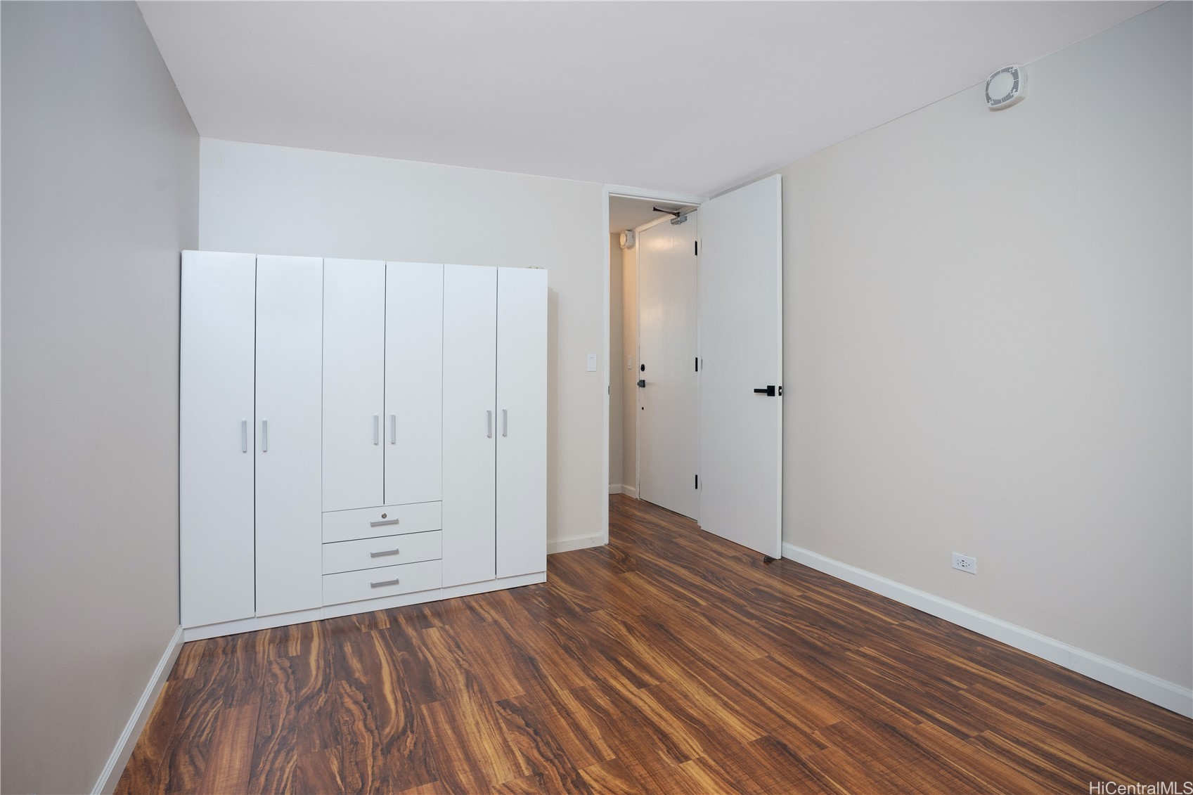 2611 Ala Wai Boulevard 1504 Property Photo 15