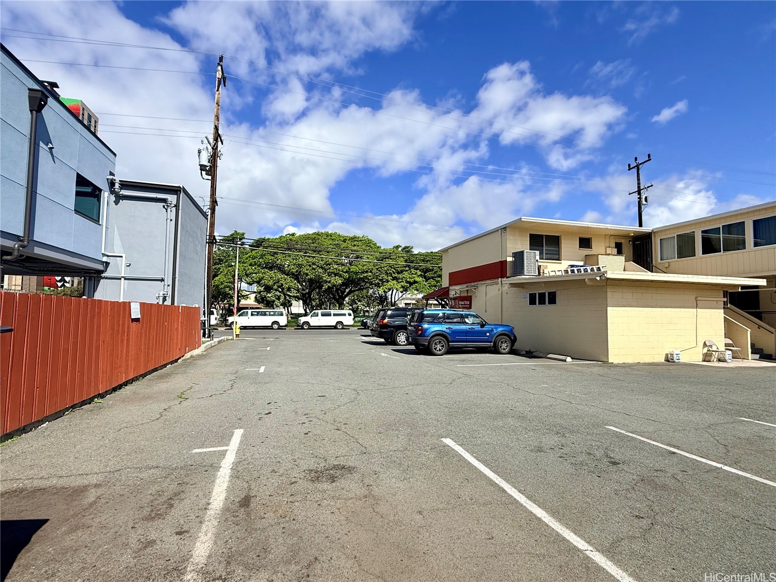 909 Isenberg Streets Property Photo 19