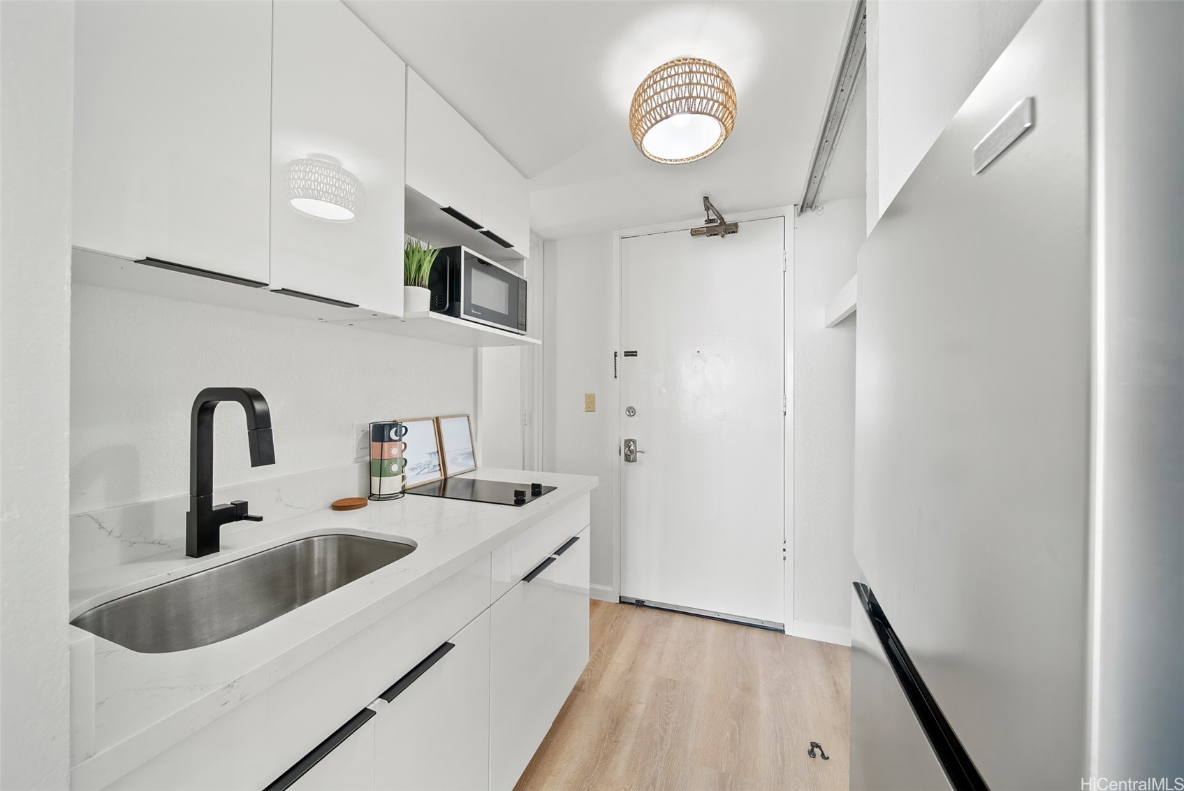 445 Seaside Avenue 708 Property Photo 13