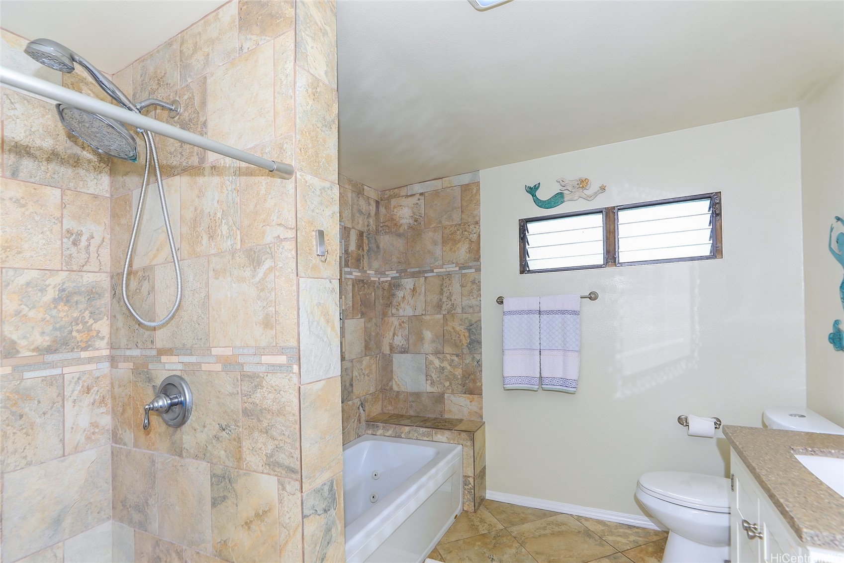 95-173 Waikalani Drive Property Photo 15