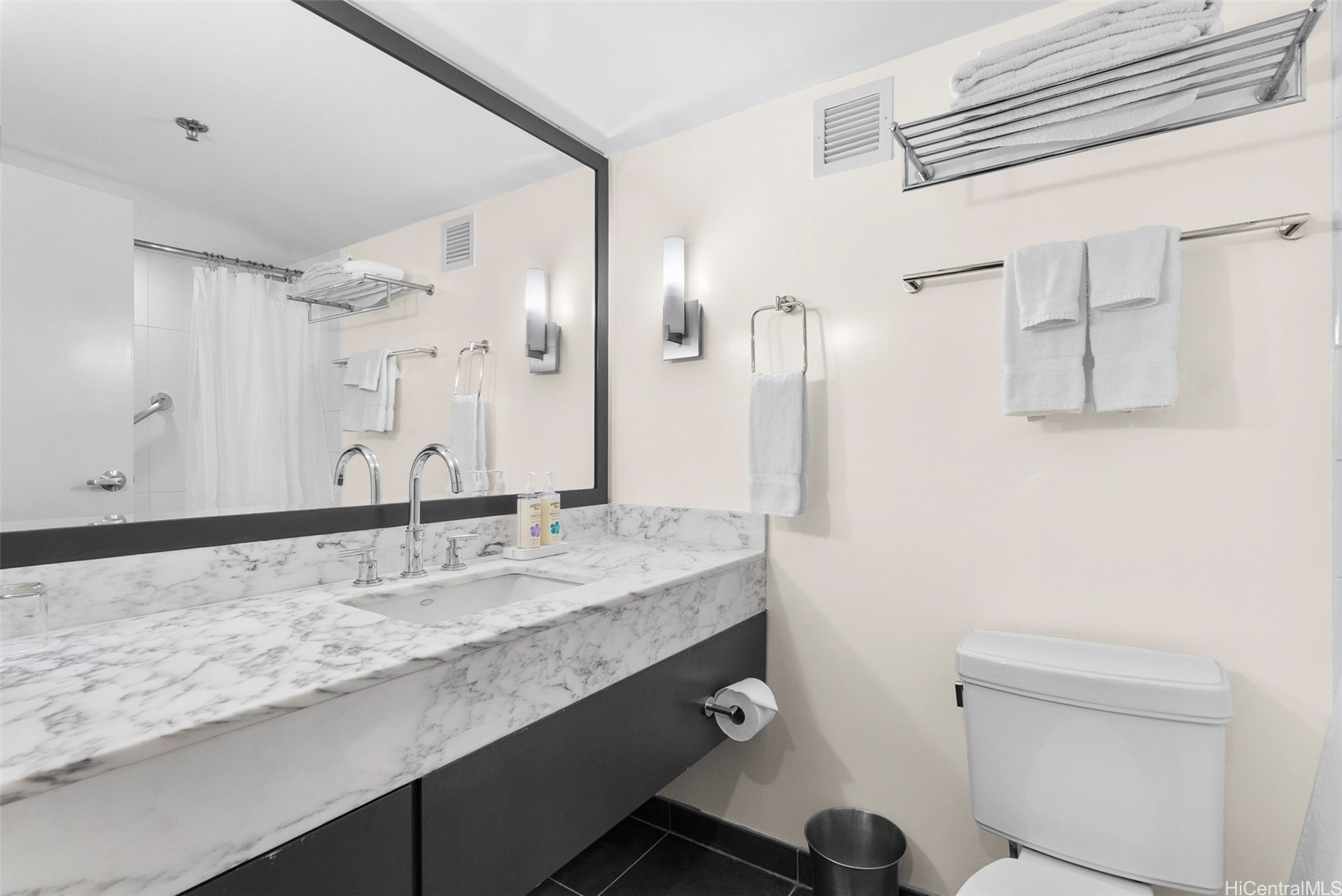 410 Atkinson Drive 704 Property Photo 5