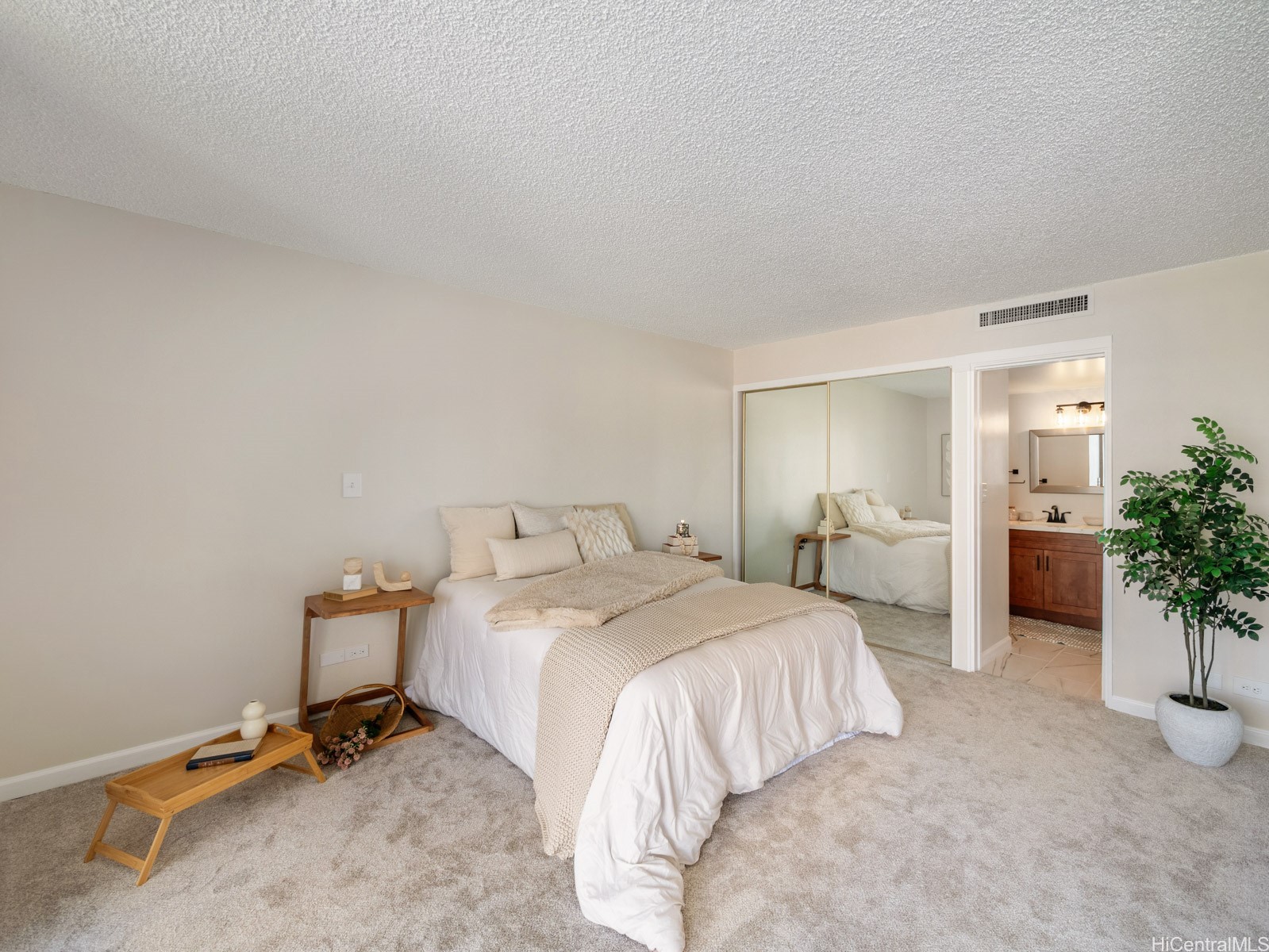 1860 Ala Moana Boulevard 907 Property Photo 8