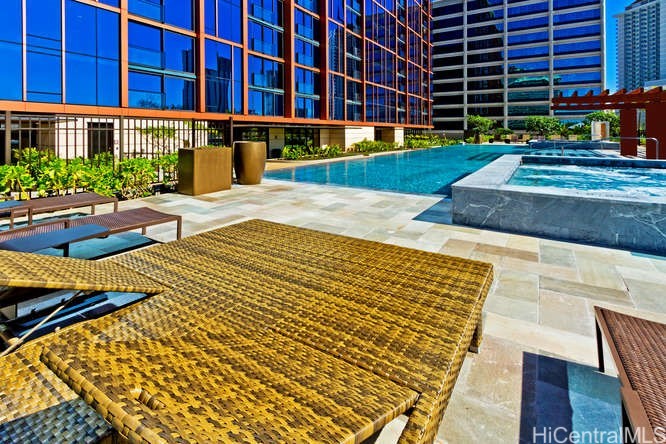 1555 Kapiolani Boulevard 1211 Property Photo 10