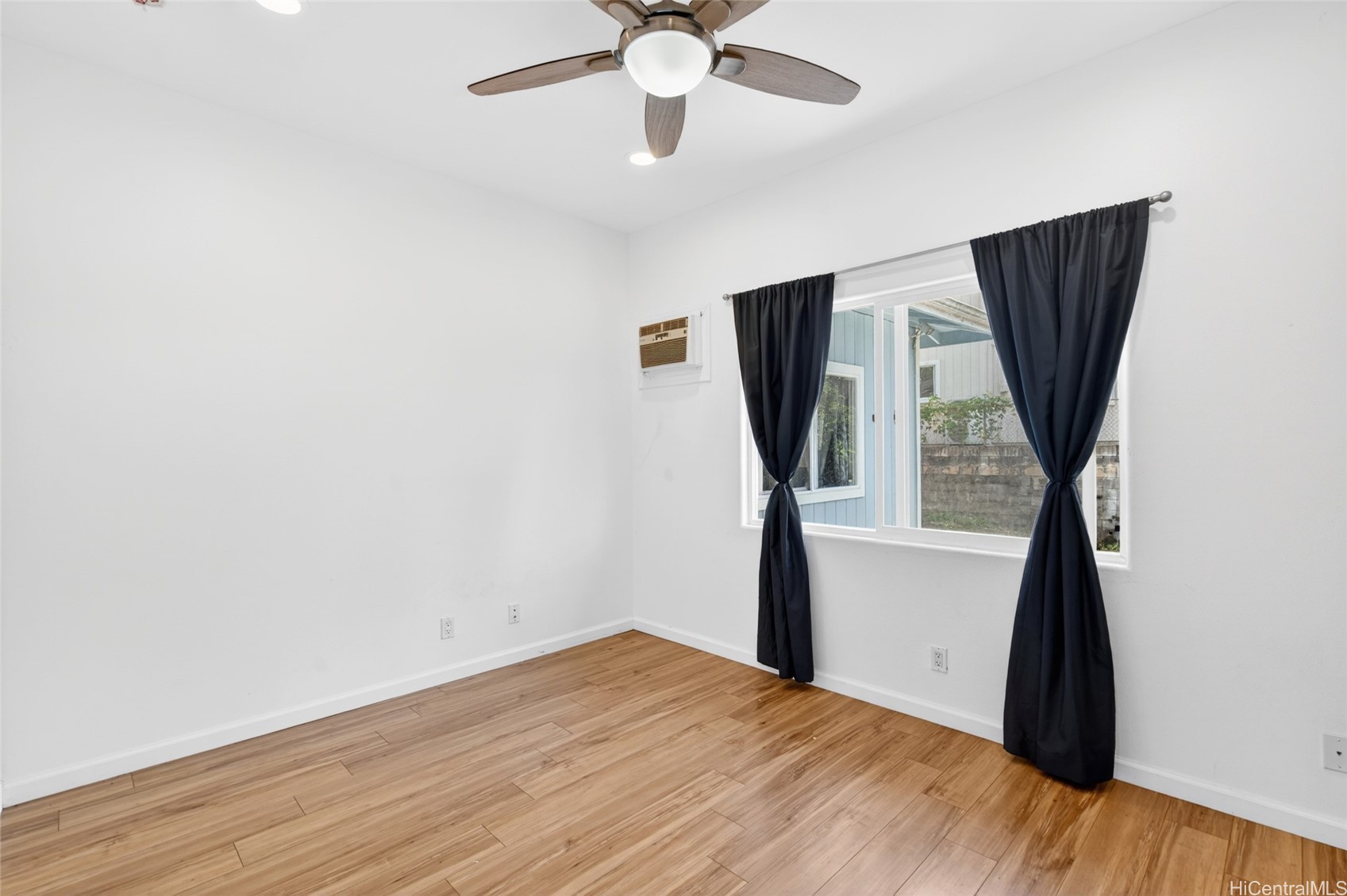 2802 Numana Road Property Photo 11