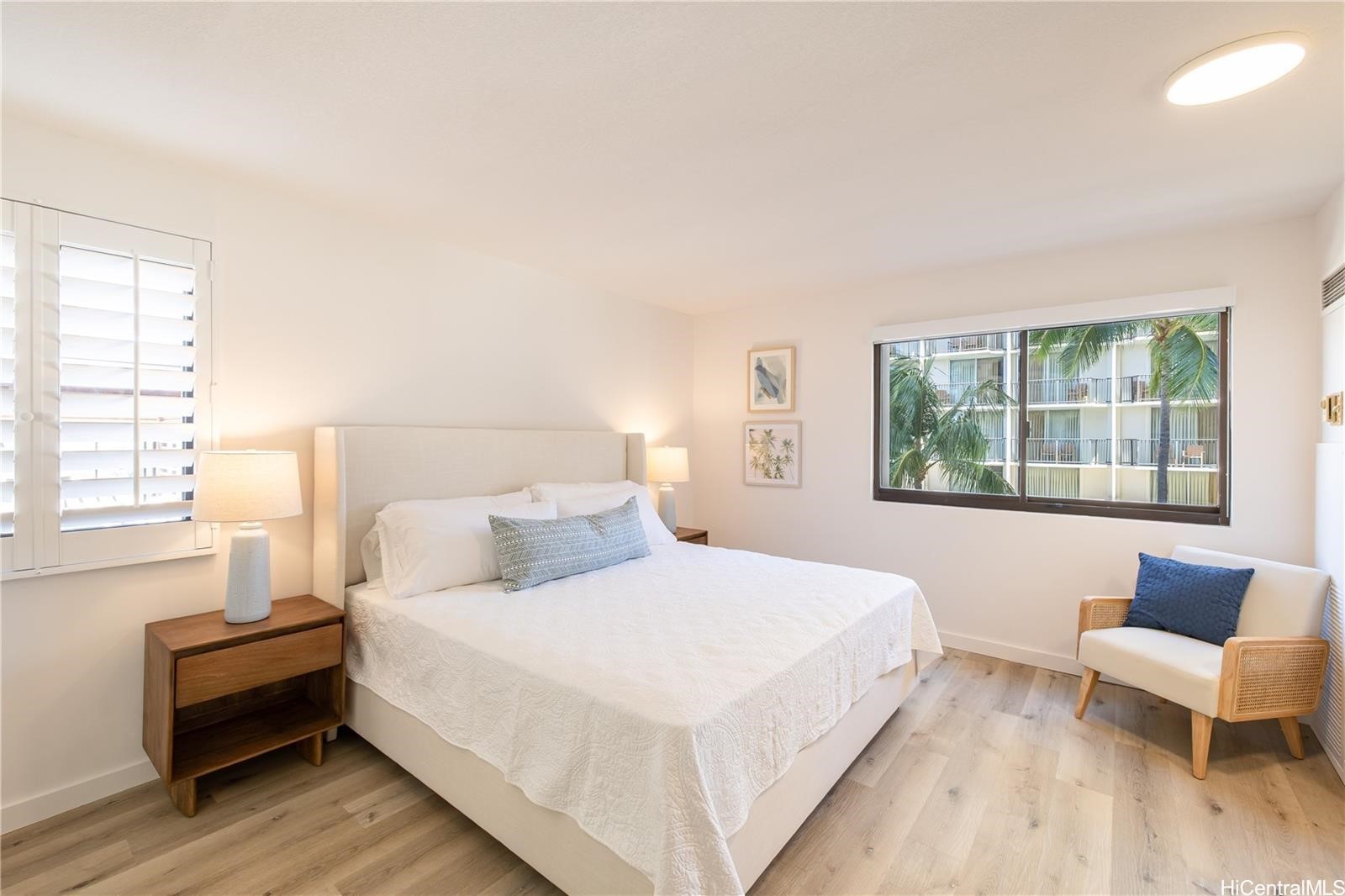 2470 Kalakaua Avenue 504 Property Photo 5