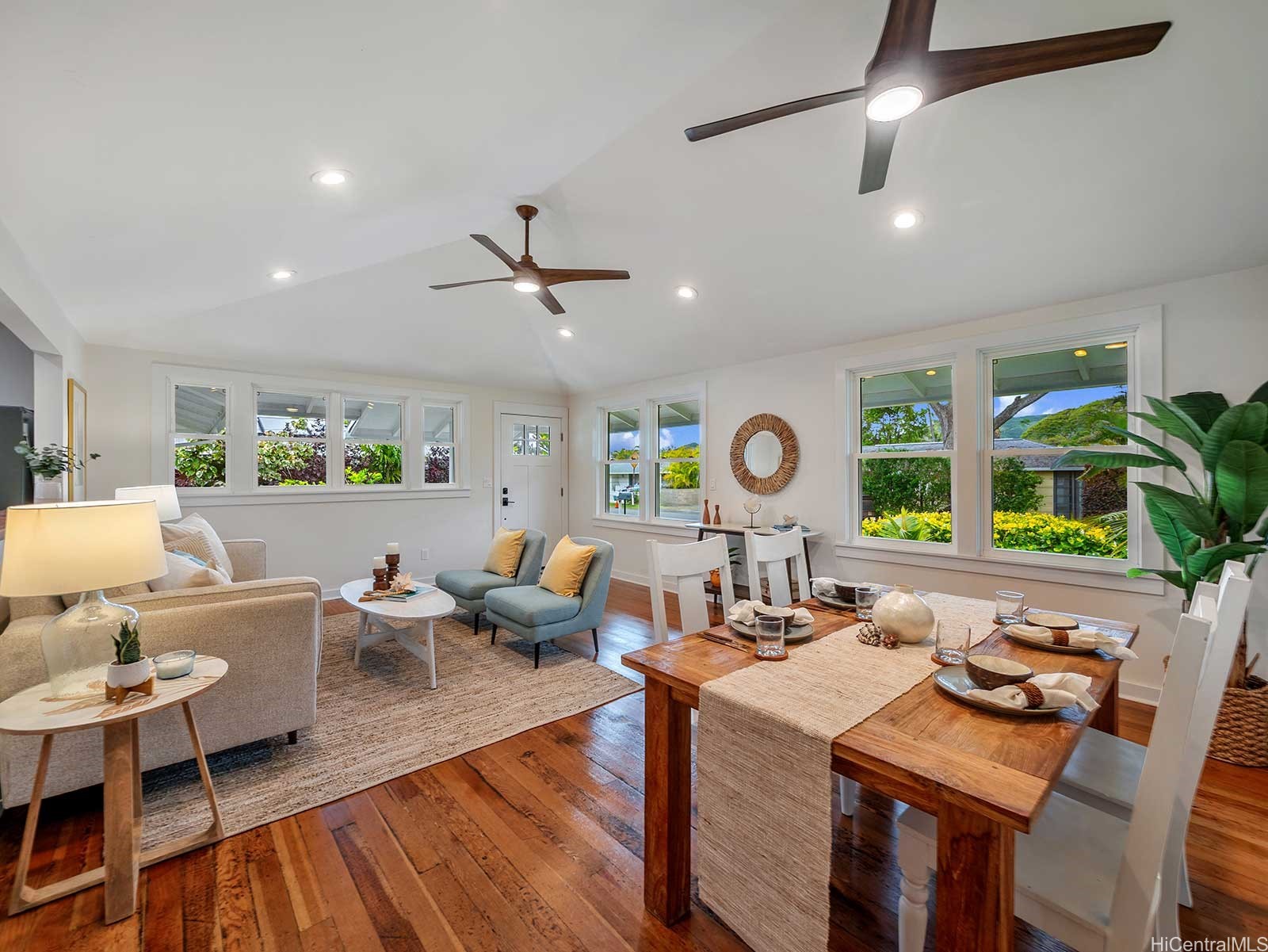 244 Awakea Road Property Photo 4