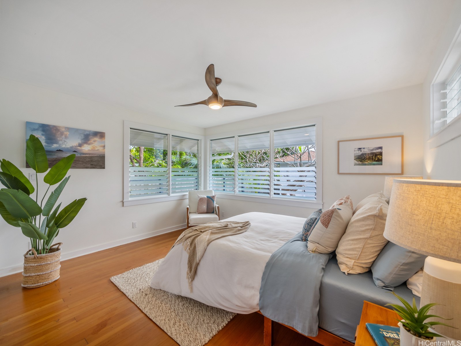 244 Awakea Road Property Photo 14