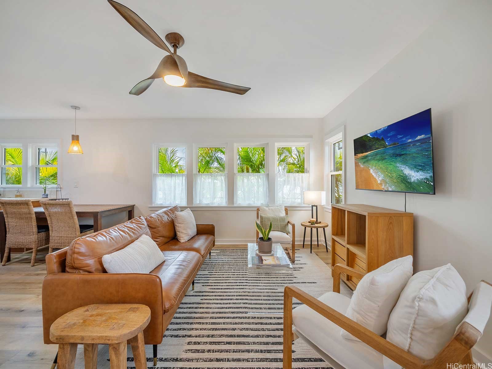 244 Awakea Road Property Photo 17