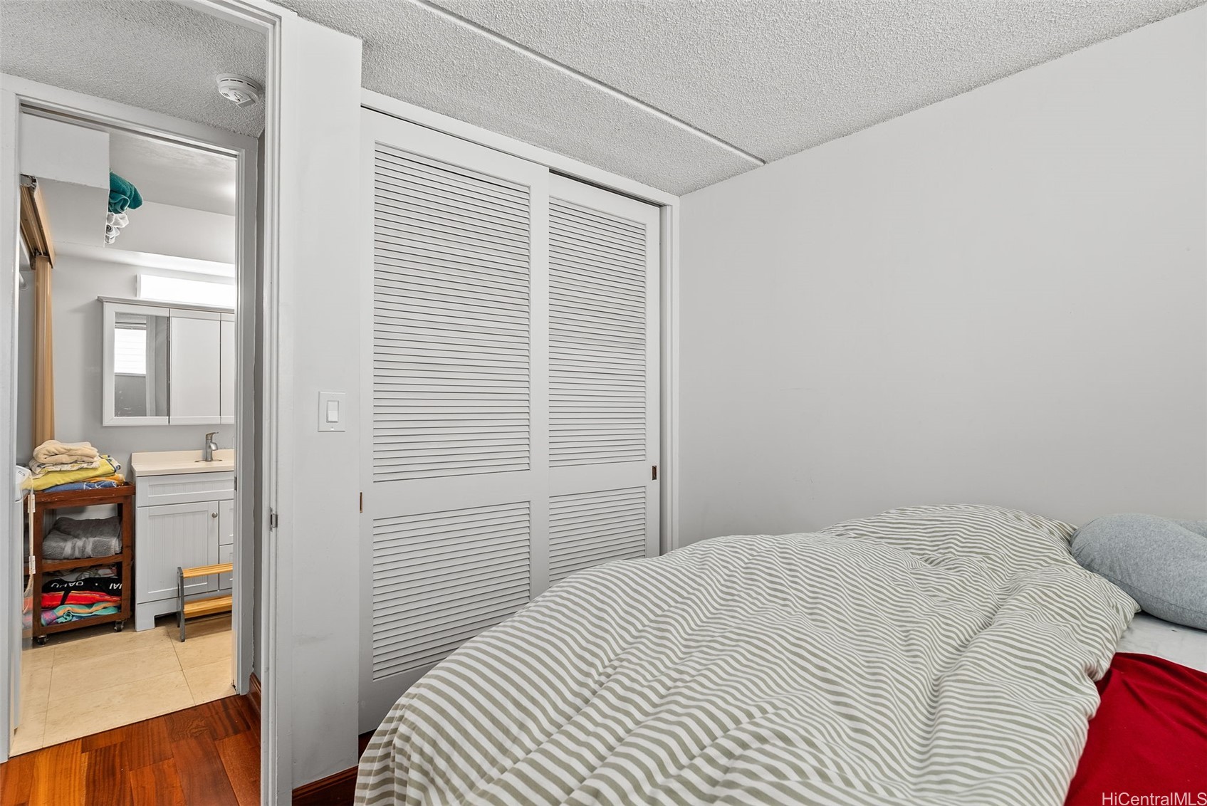 1717 Ala Wai Boulevard 1602 Property Photo 6