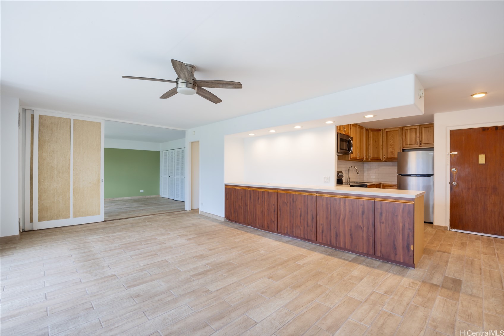 710 Lunalilo Street 402 Property Photo 10