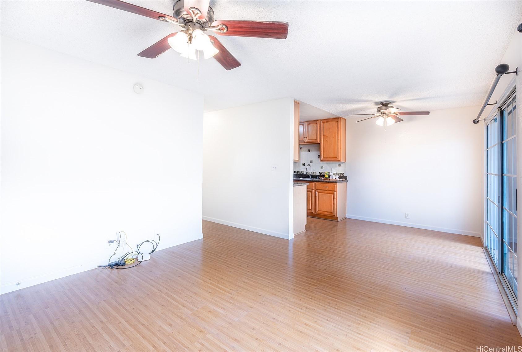 46-1042 Emepela Way 11d Property Photo 3