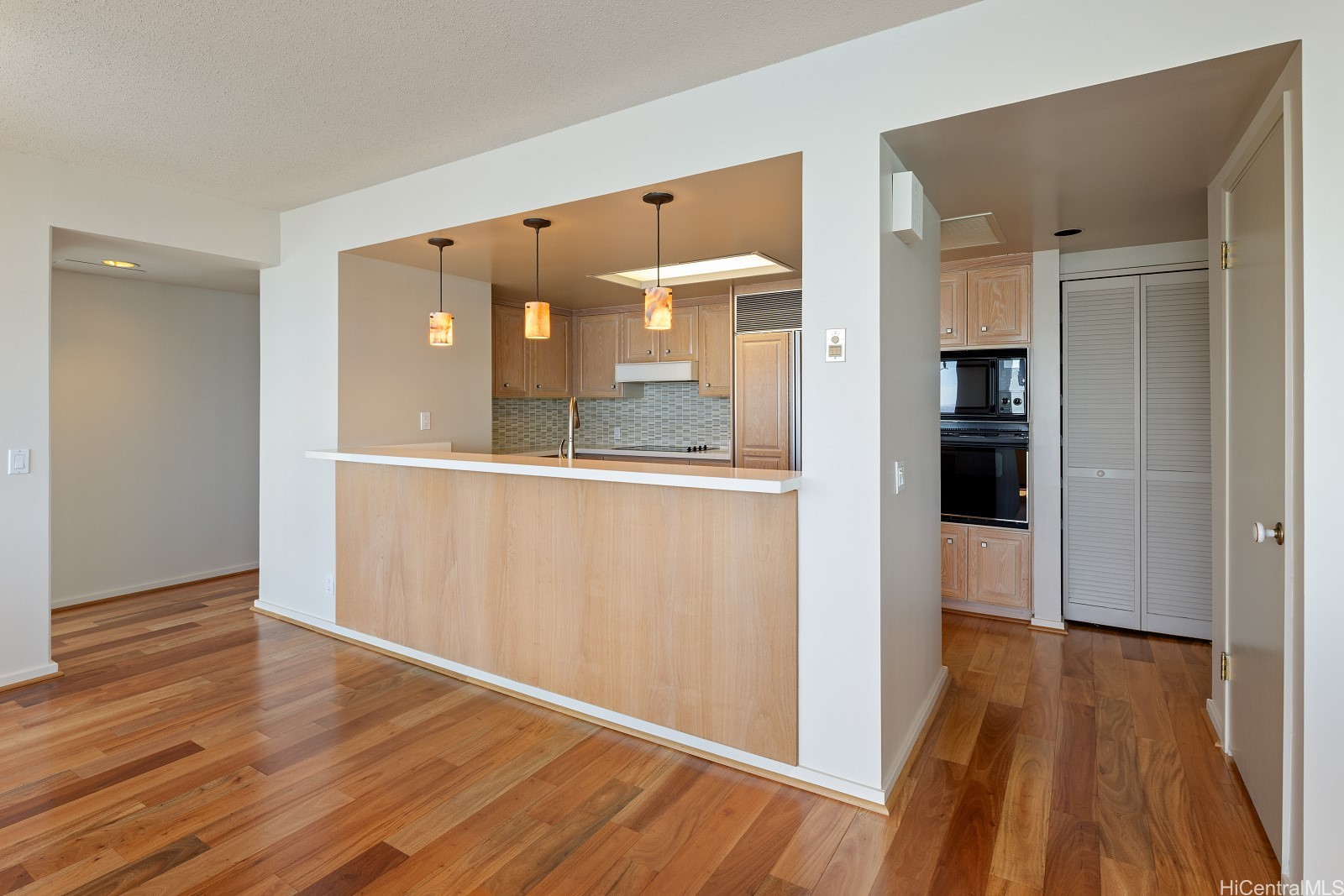 1341 Kapiolani Boulevard 27a Property Photo 11