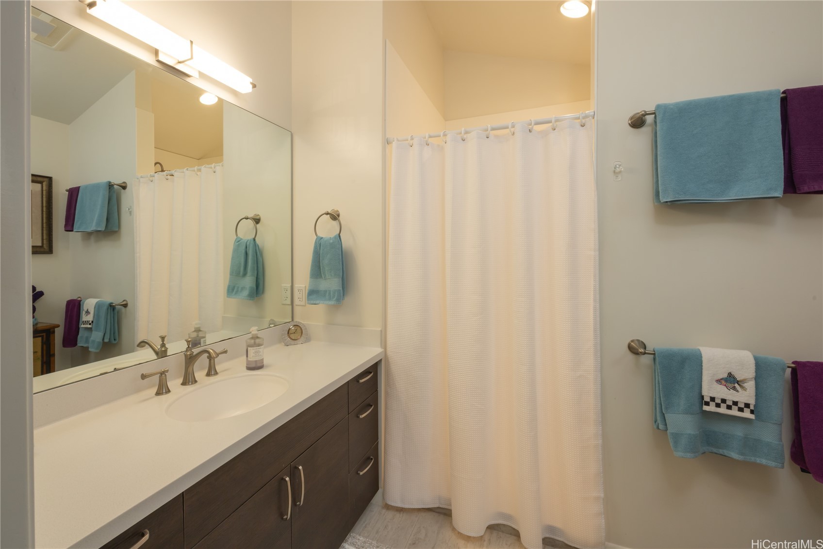 6046 Haleola Street Property Photo 16
