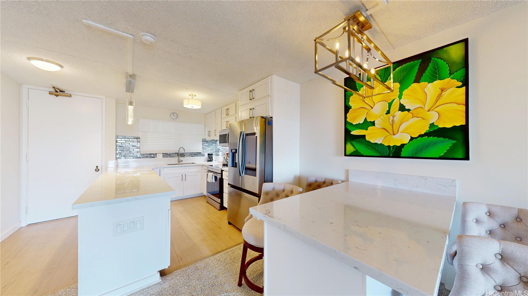 469 Ena Road 2702 Property Photo 5